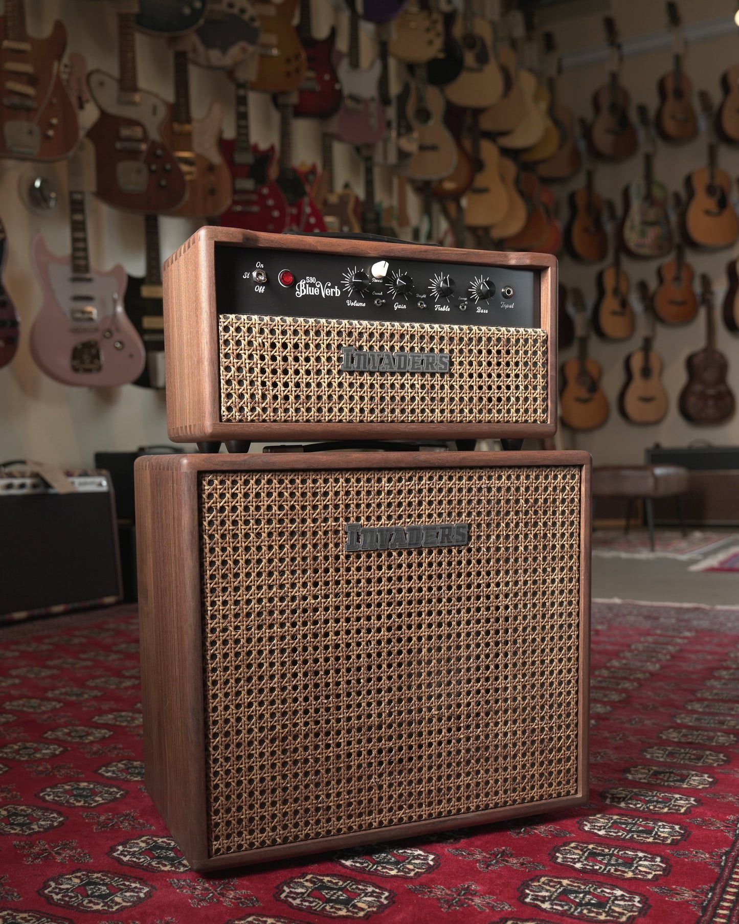 Invaders Amplification 530 BlueVerb 10th Anniversary 30w-15w Tube Guitar Amp Head w/ 1x12" Cab - Walnut w/ Wicker Grille