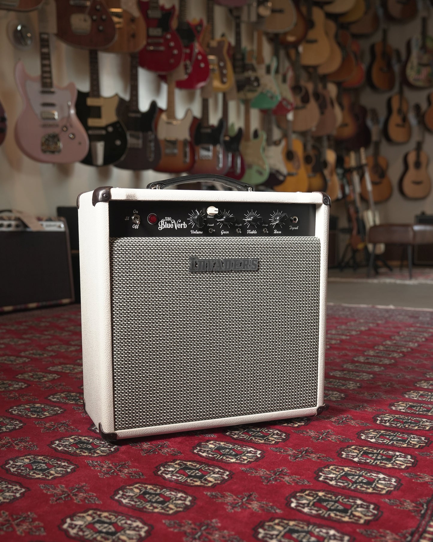 Invaders Amplification 530 BlueVerb 30w-15w 1x12" Tube Guitar Amp Combo - White Ivory