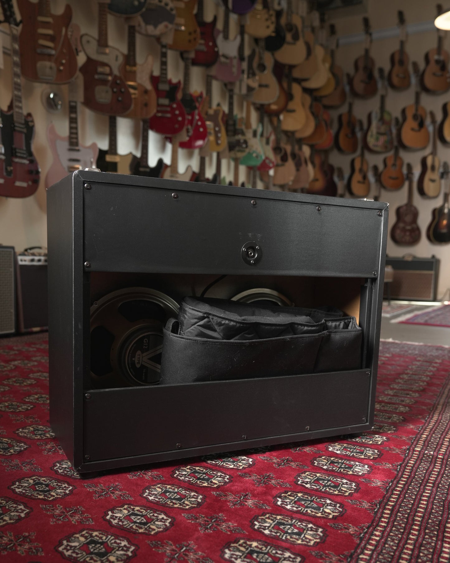 Satellite 2x12" Guitar Amp Speaker Cabinet - Black Tolex w/ Cream Grille