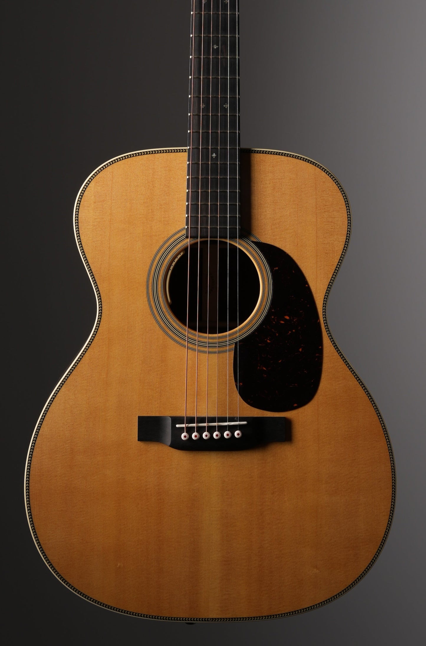 Martin 000-28
