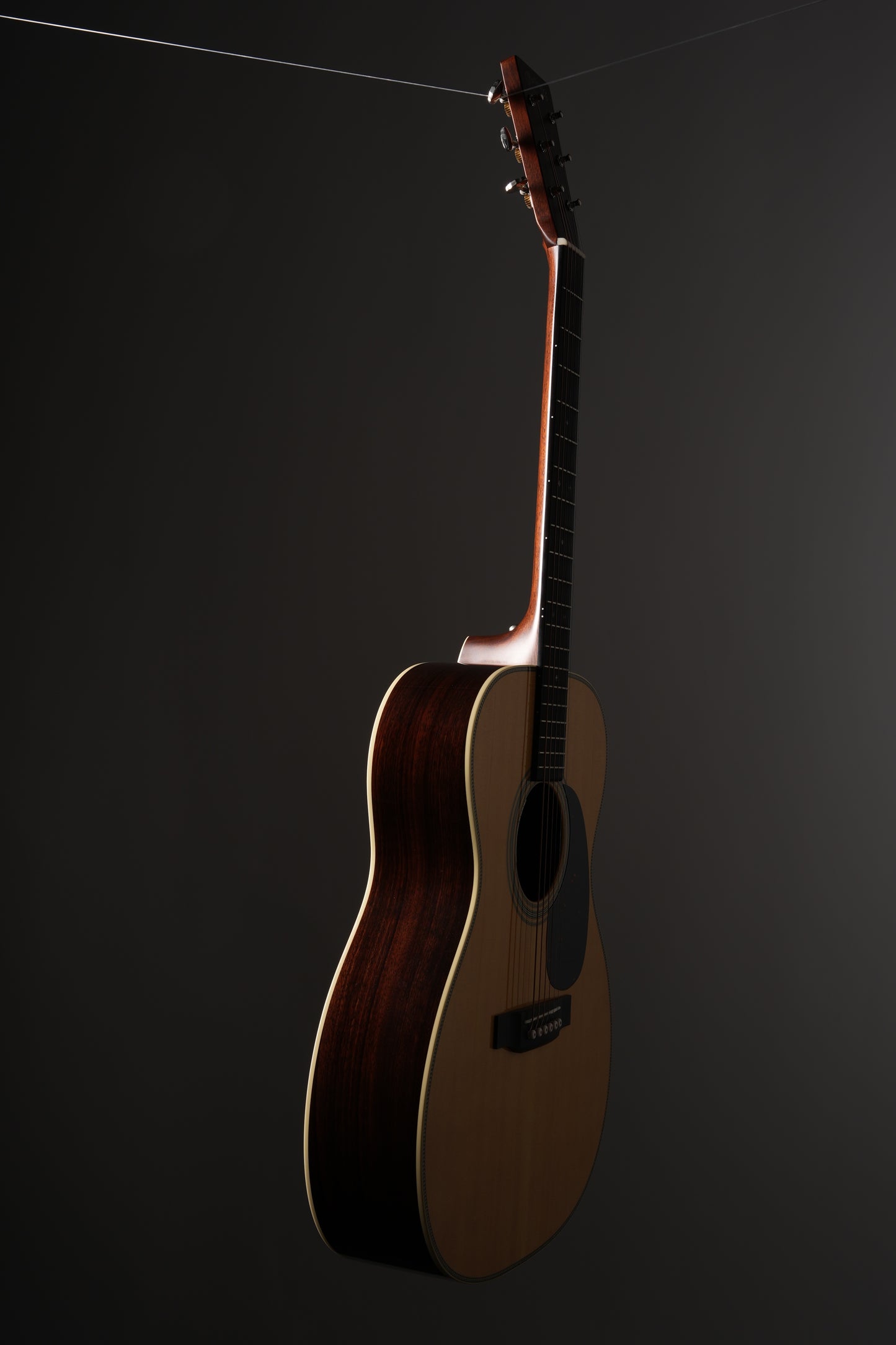 Martin 000-28
