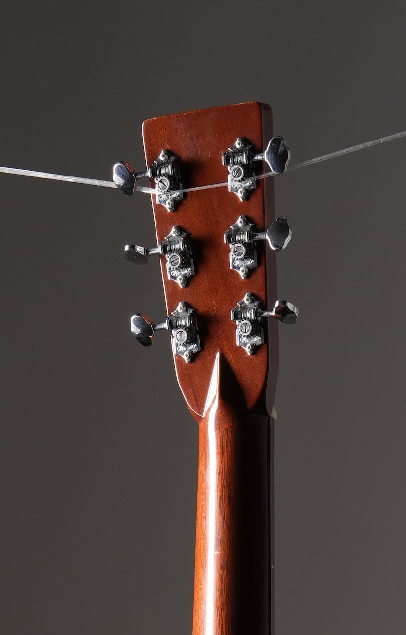 Martin 000-28EC Eric Clapton Signature Acoustic Guitar - Natural