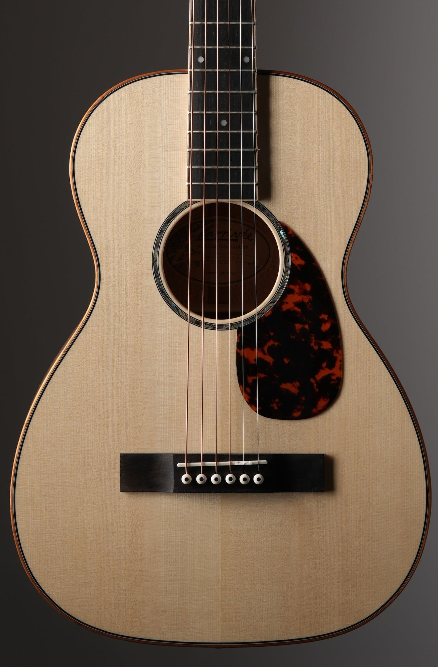 Larrivee P-09 Silver Oak Custom Acoustic Guitar - Natural, incl. OHSC