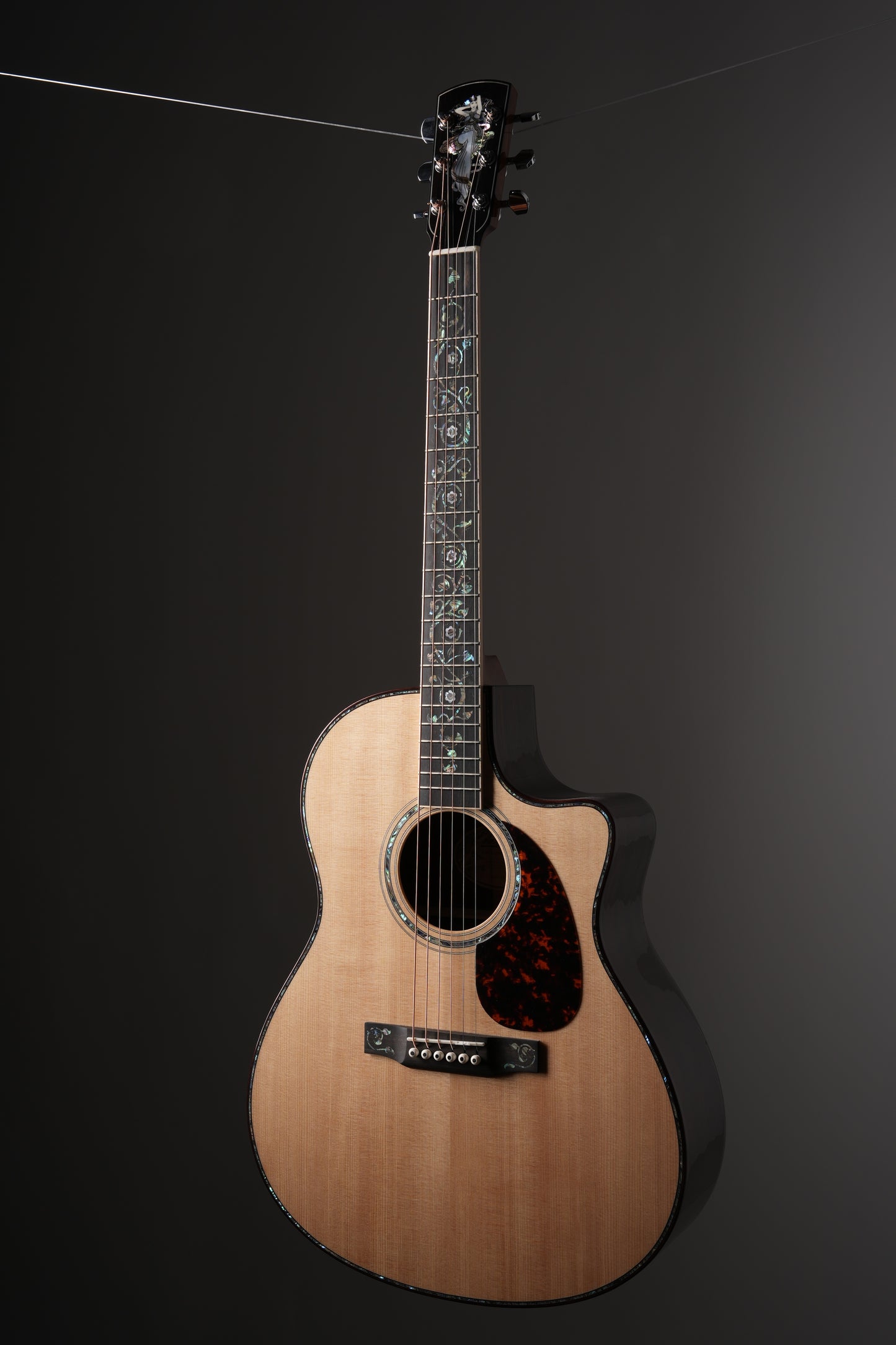 Larrivee LV-10 Deluxe Custom Mucha Lady and Vine Acoustic Guitar - Natural, incl. OHSC