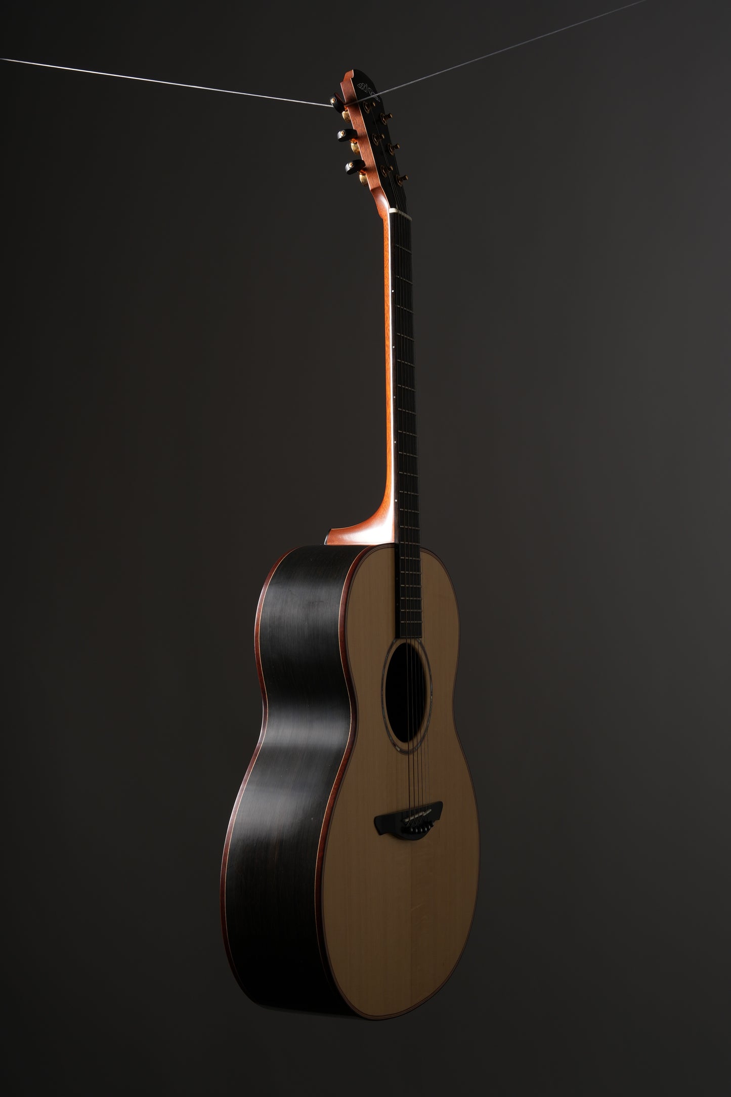 Avalon Ard Ri A8 - Black Oak