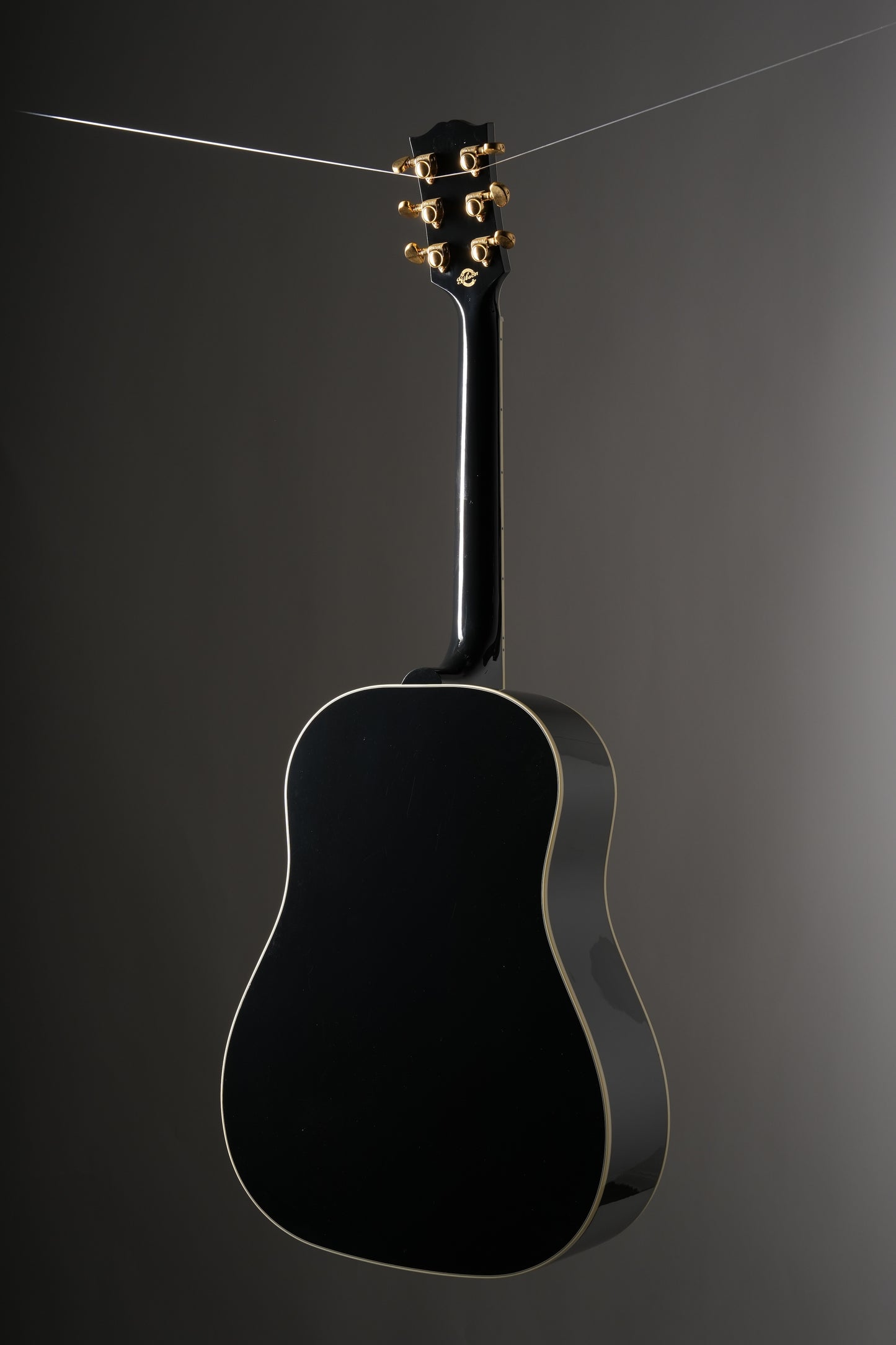 Gibson J-45 Custom Acoustic Electric Guitar - Ebony, incl. OHSC