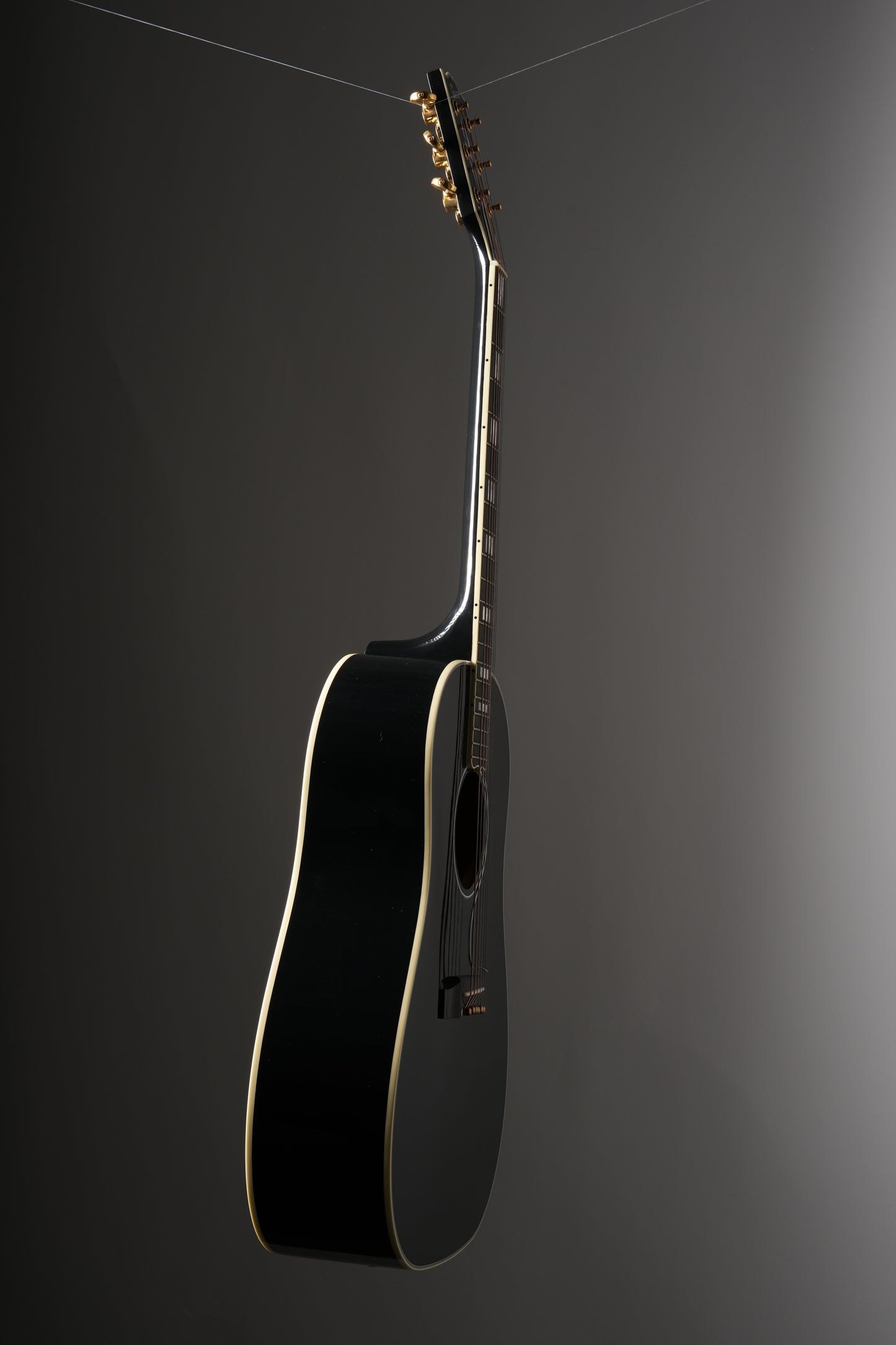 Gibson J-45 Custom Acoustic Electric Guitar - Ebony, incl. OHSC