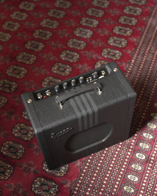 Supro Delta King 10 5w 1x10" Tube Guitar Amp Combo - Black Tolex w/ Black Stripes