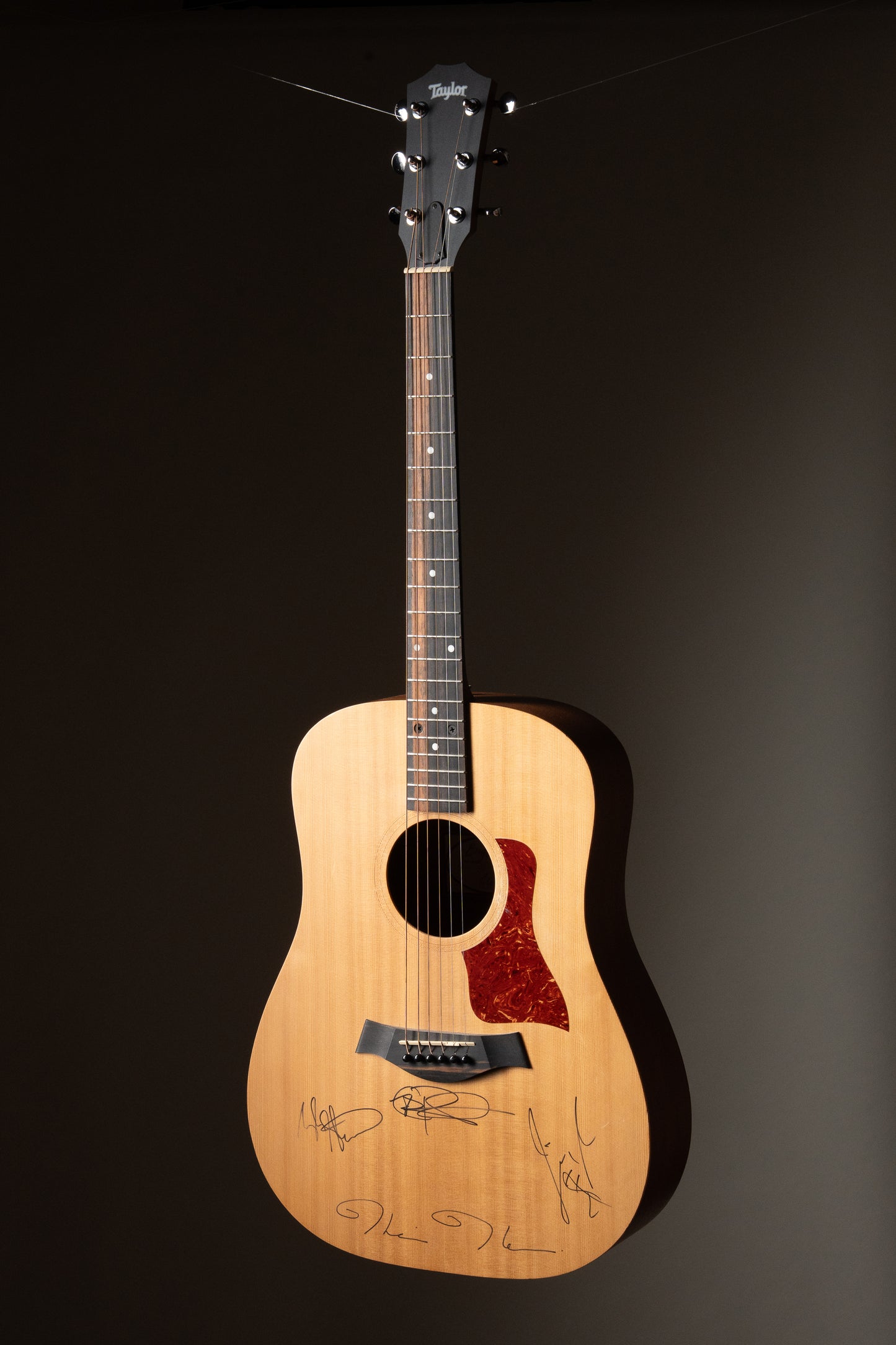 Taylor Big Baby Taylor BBT (signed by The Barenaked Ladies) Acoustic Guitar - Natural