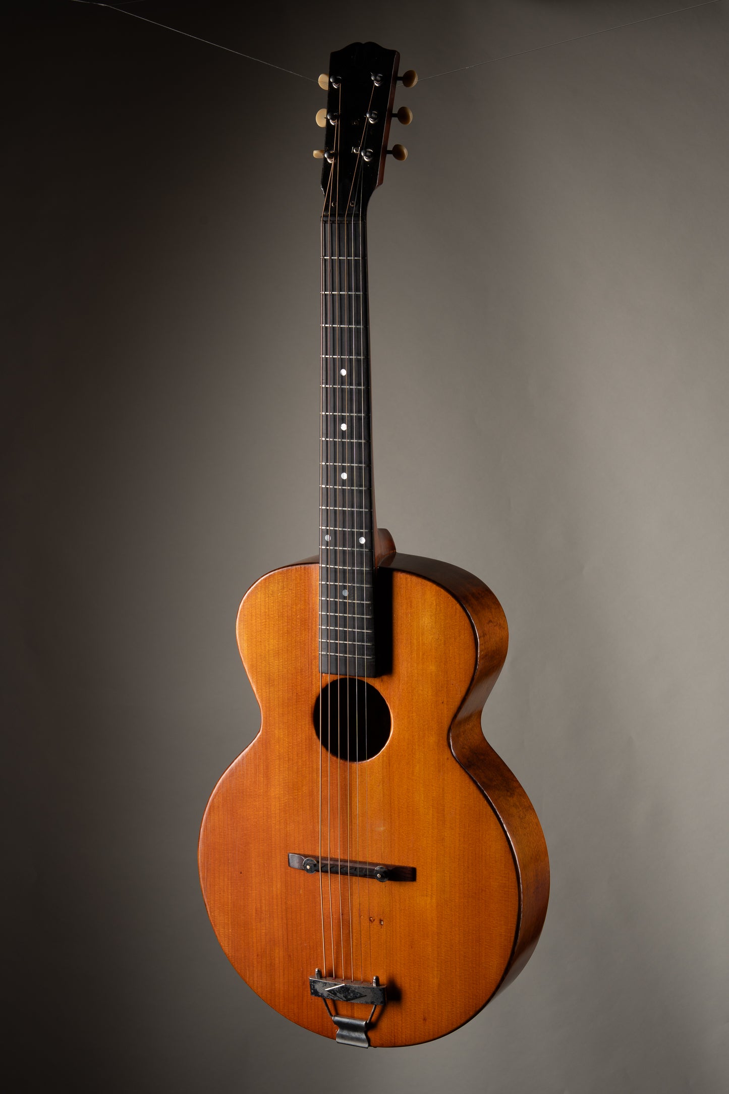 Gibson (1918-1921) Army & Navy Special Style GY - Natural
