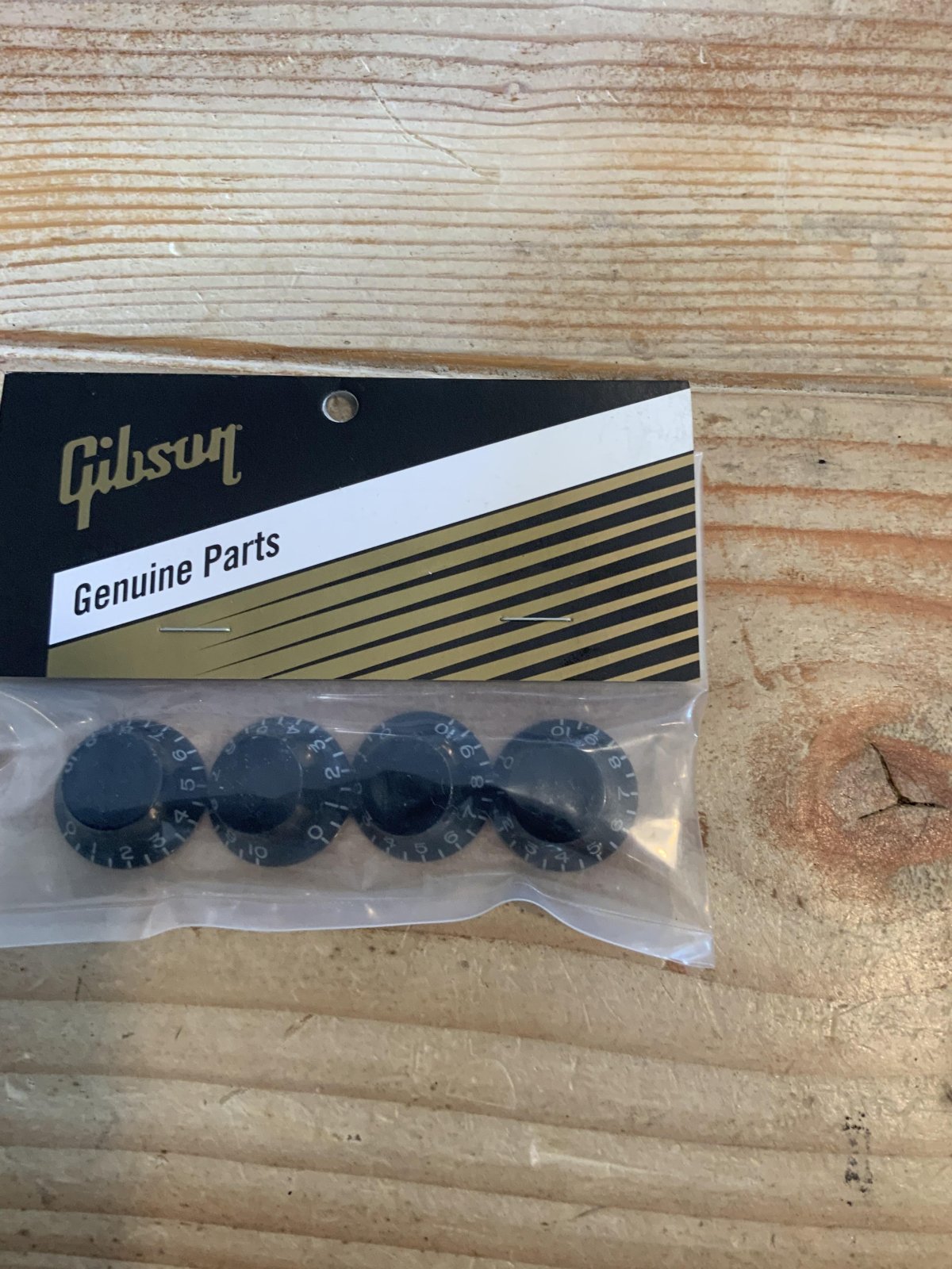 GIBSON Top Hat Knobs