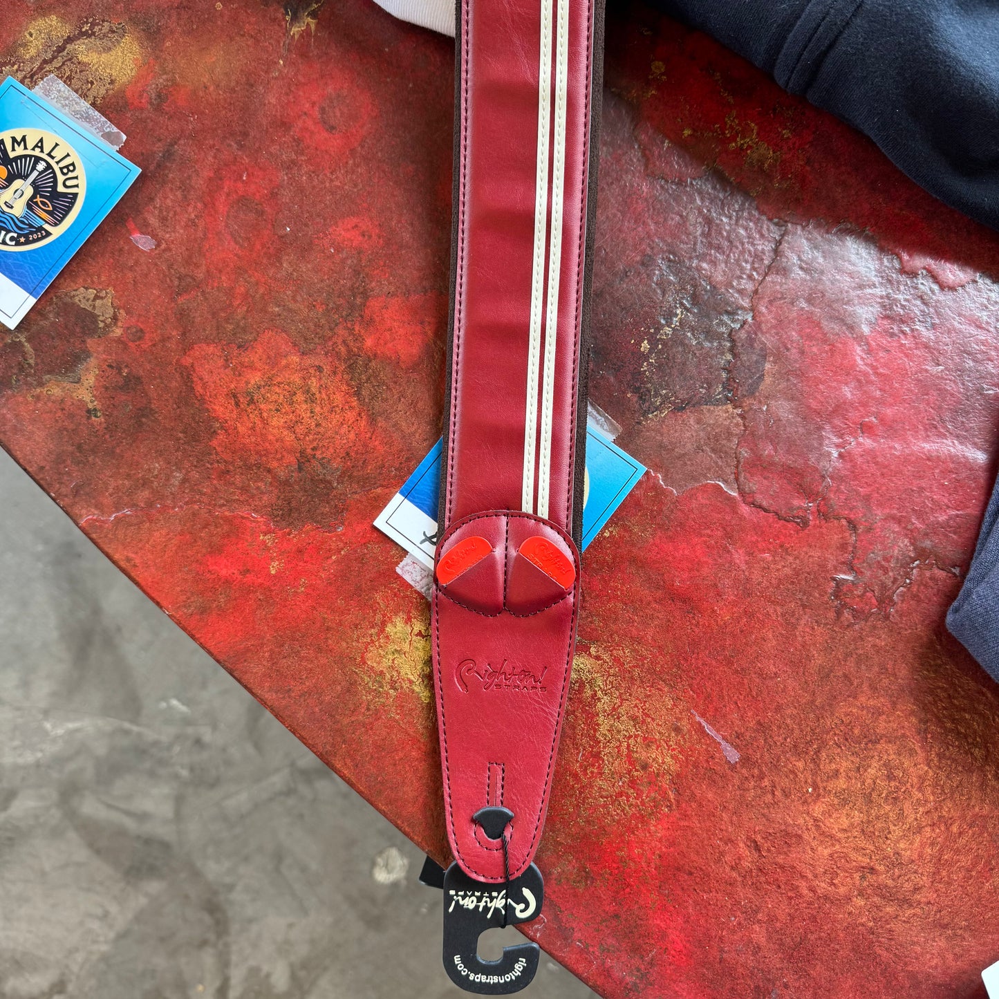 Right On! Mojo Race Red Guitar Strap