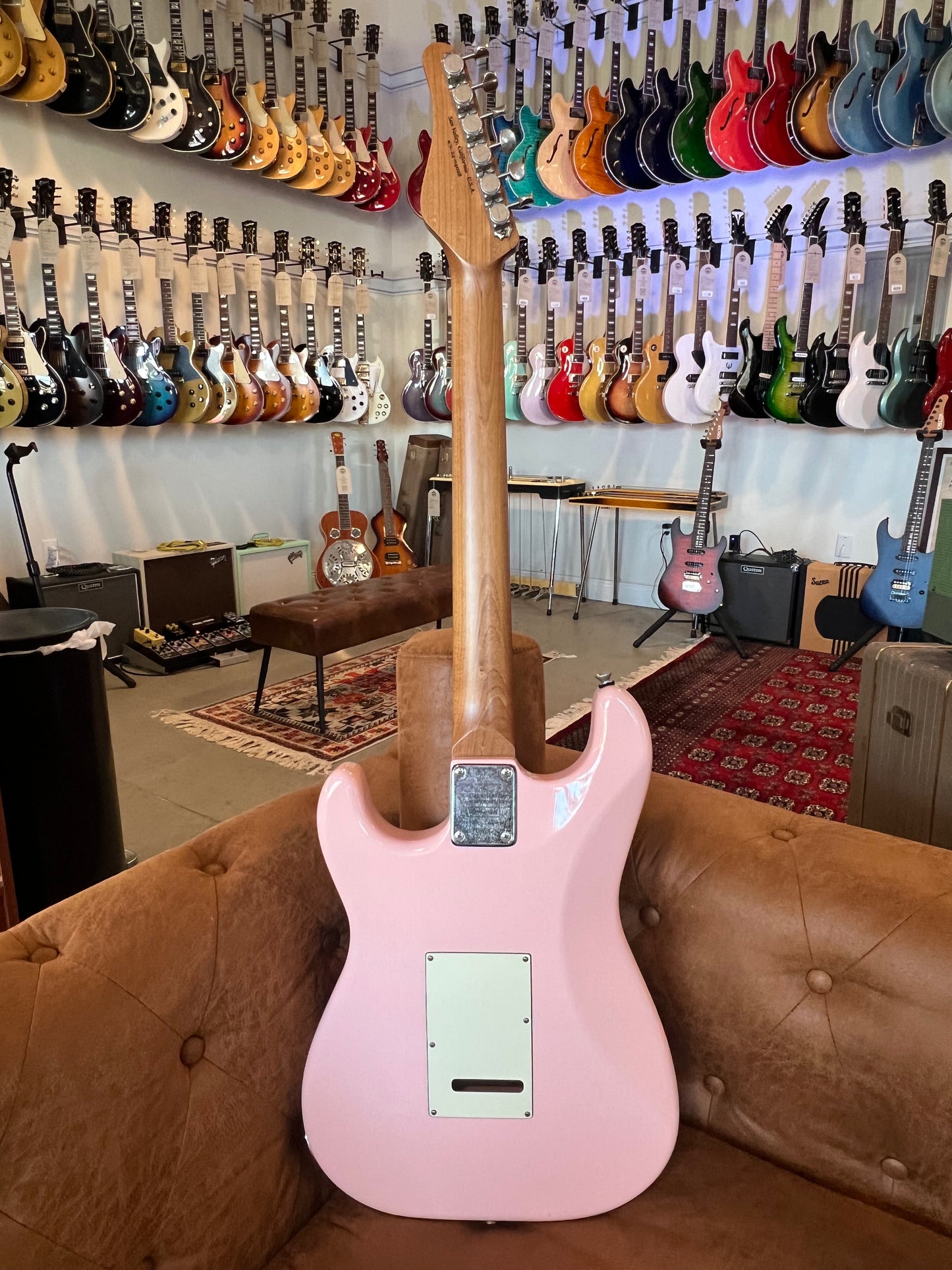 Schecter Trad Wembley HSS Shell Pink Aged Nitro