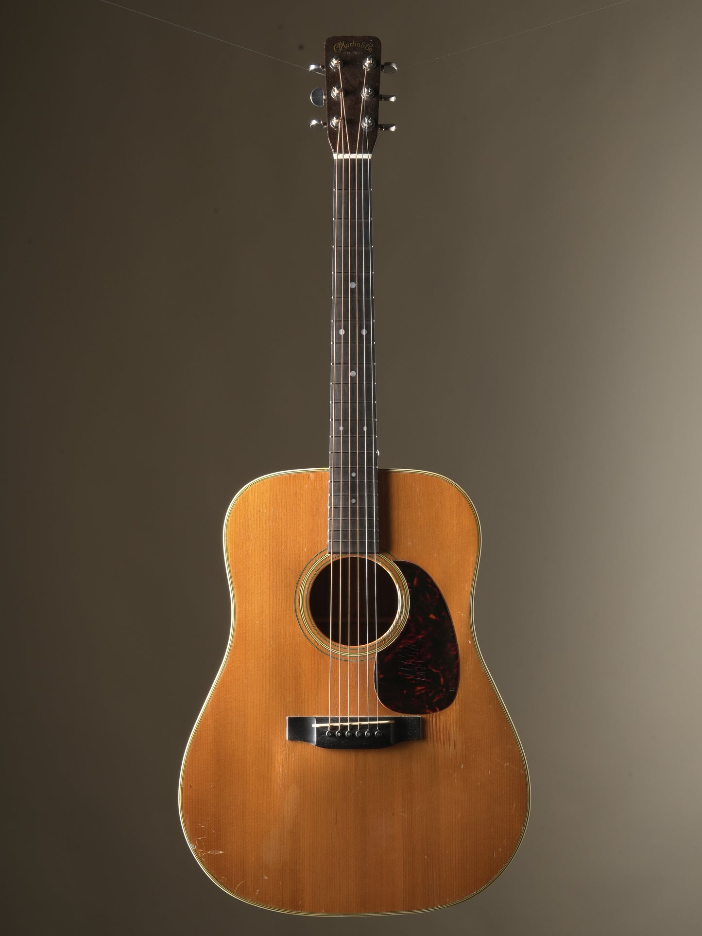 Martin (1965) D-28 Acoustic Guitar - Natural, incl. HSC