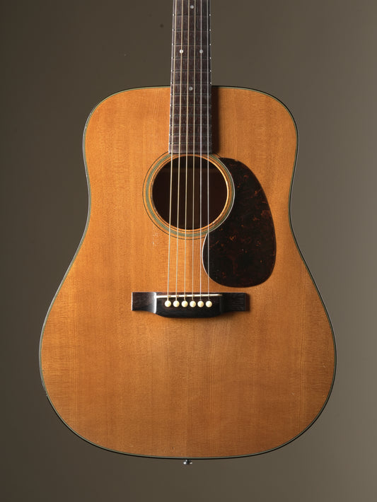 Martin (1948) D-18 Acoustic Guitar - Natural, incl. HSC