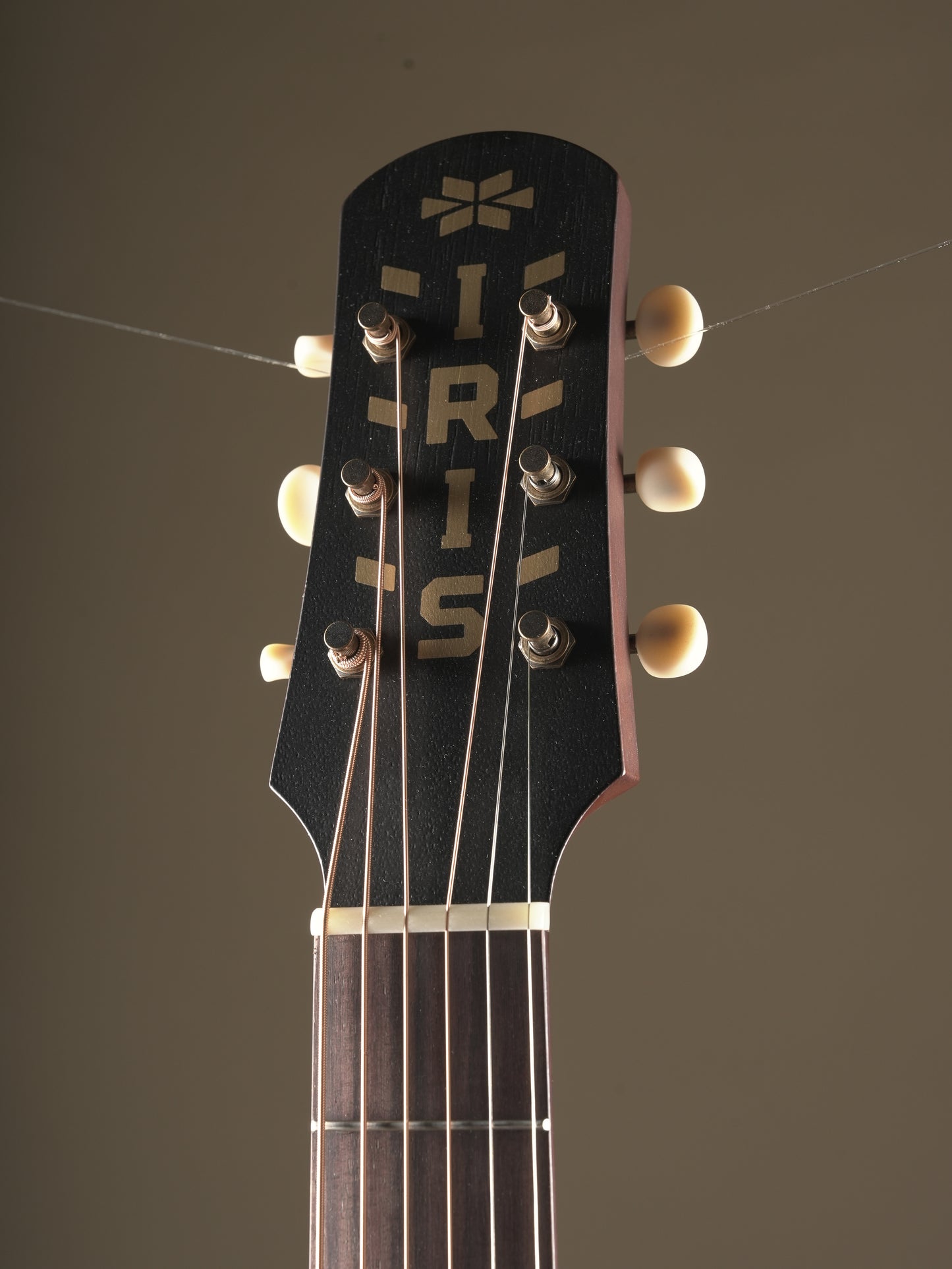 Iris RCM-000 Acoustic Guitar - Cremona Burst, incl. OHSC