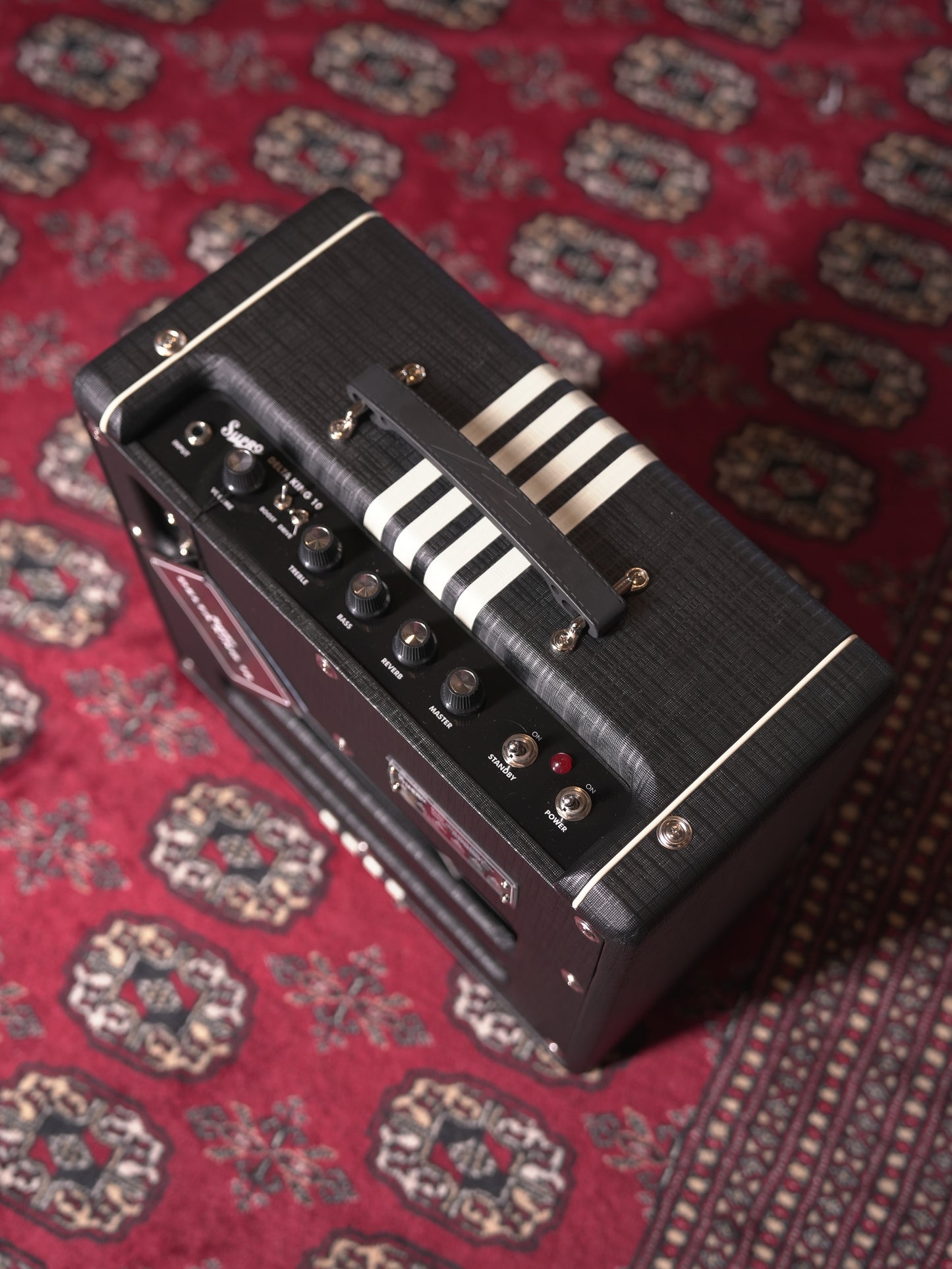 Supro Delta King 10 5w 1x10" Combo Tube Guitar Amp - Black w/ Cream Stripes