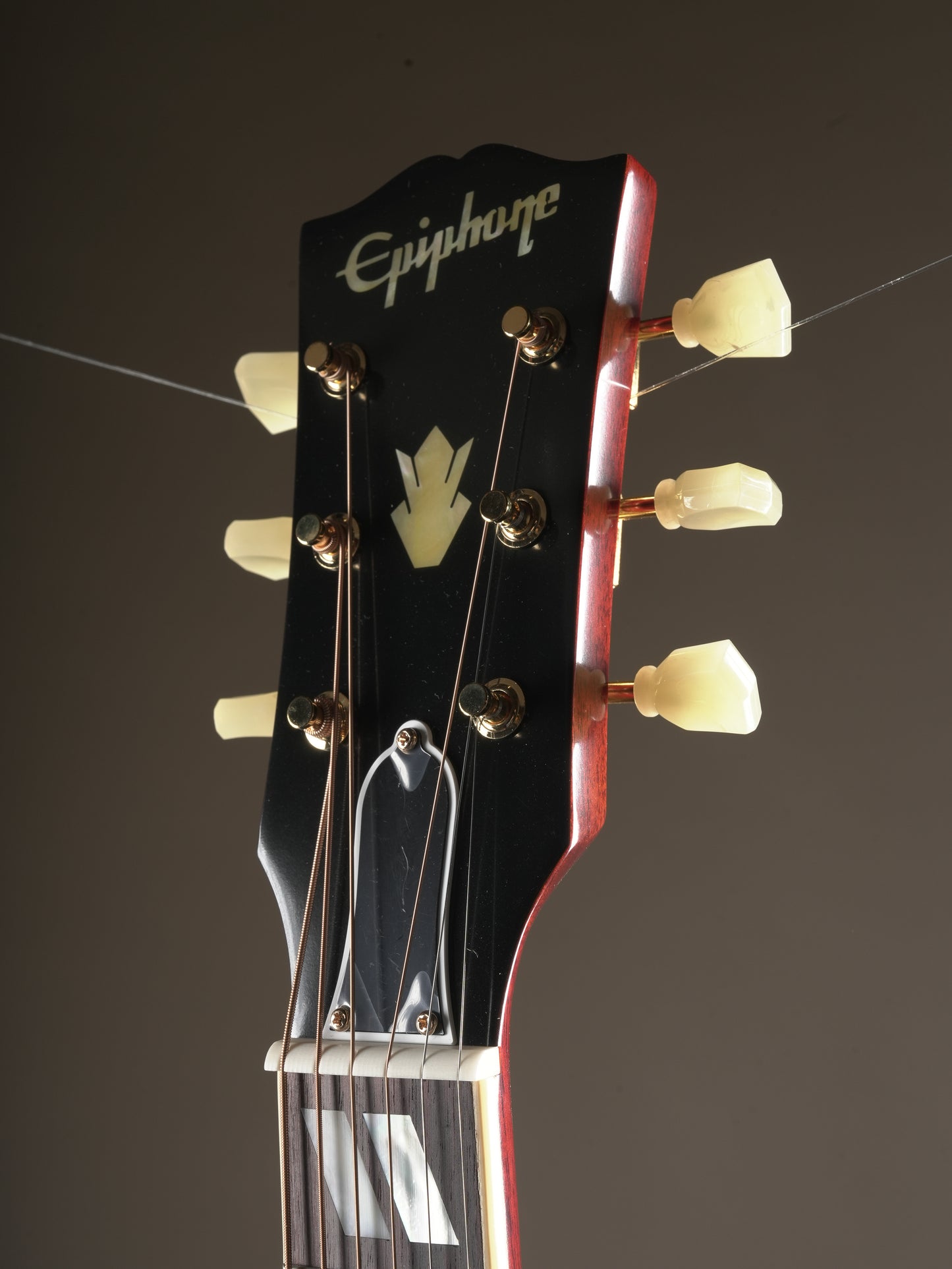 Epiphone "Inspired by Gibson Custom" 1960 Hummingbird Reissue acoustic electric guitar - Cherry Sunburst incl. OHSC