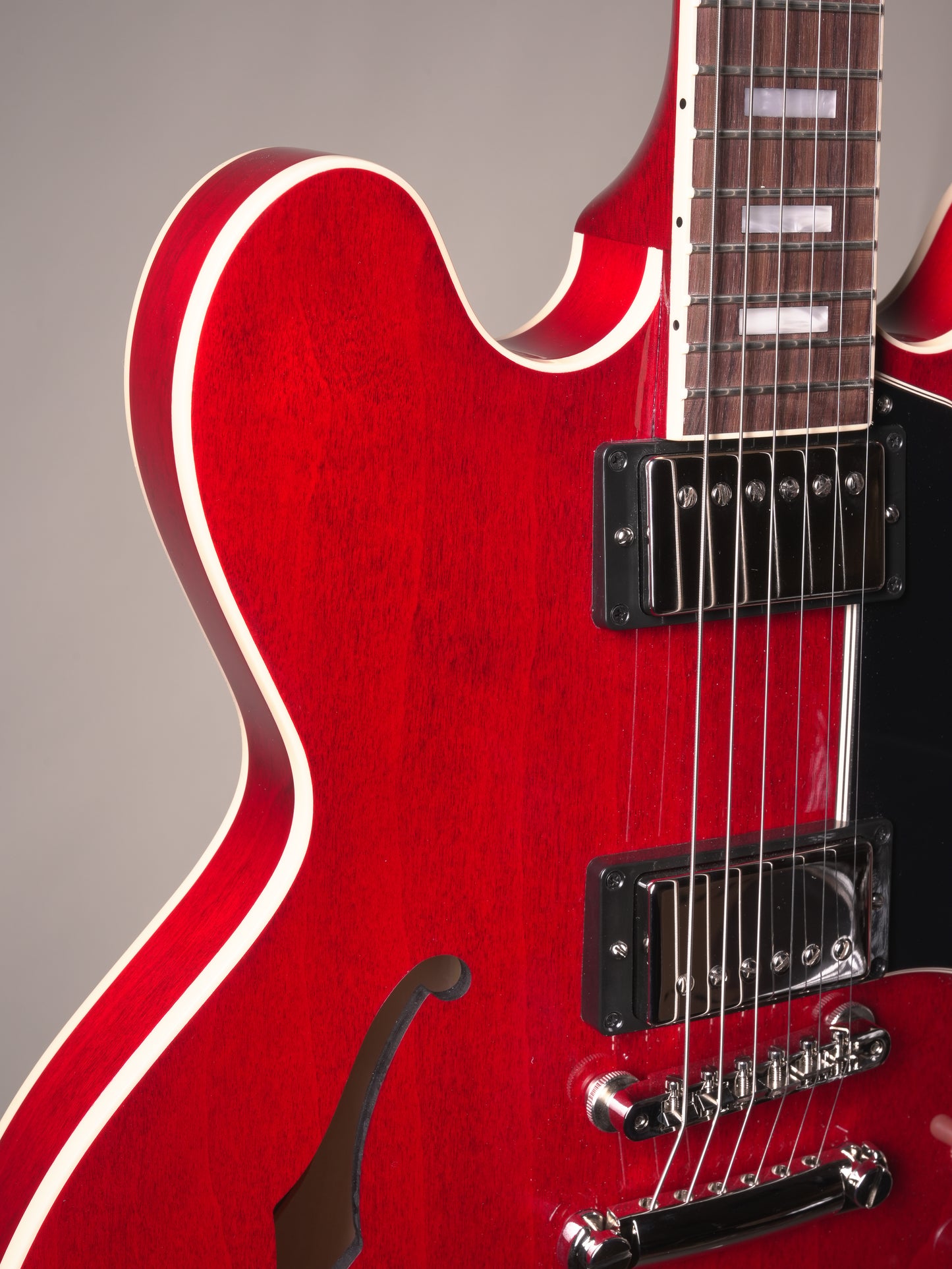 Gibson ES-335 60s Semi-hollow Electric Guitar - Cherry, w.OHSC