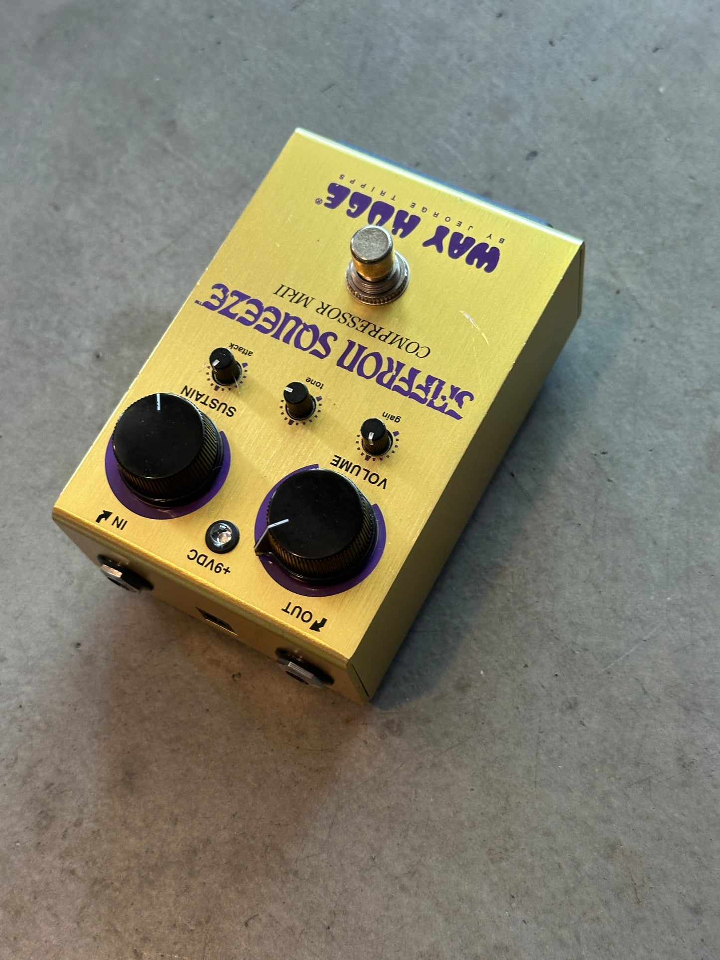 Way Huge Electronics Saffron Squeeze MKII Compressor Guitar Pedal