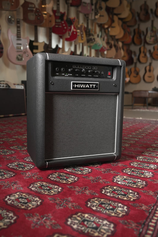 Hiwatt Bulldog 30 30w 1x10" Solid State Bass Amp Combo - Black Tolex