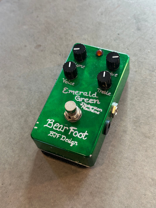BearFoot Emerald Green Distortion Machine Guitar Pedal
