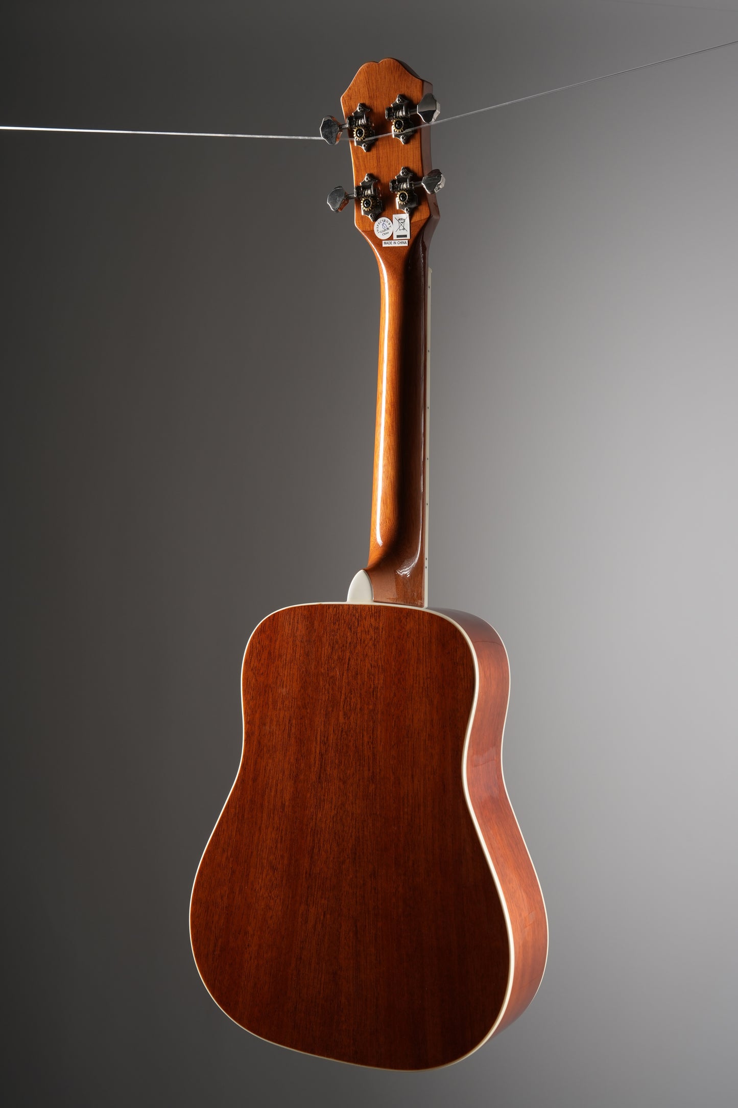 EPIPHONE Hummingbird Studio Tenor Ukulele