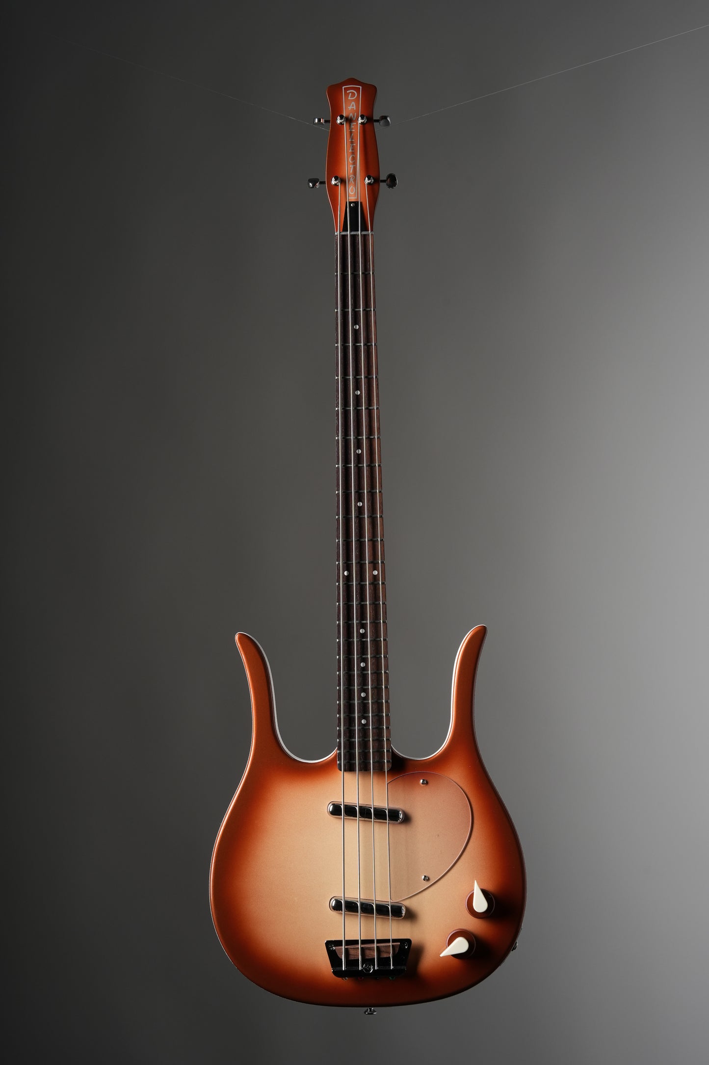 Danelectro Longhorn Short Scale Bass - Copperburst