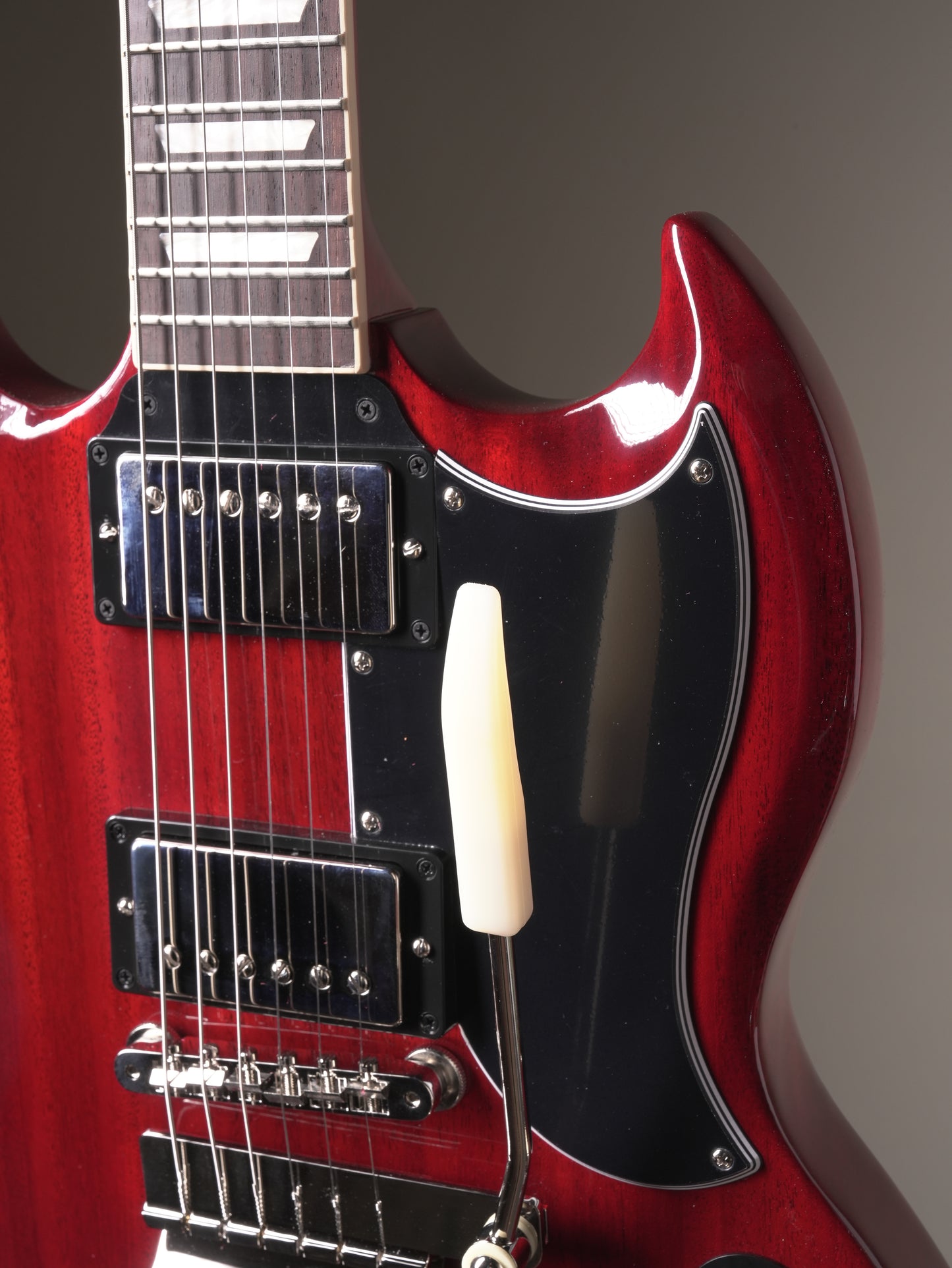 Gibson '61 SG Standard w/ Maestro Vibrola - Cherry, incl. OHSC