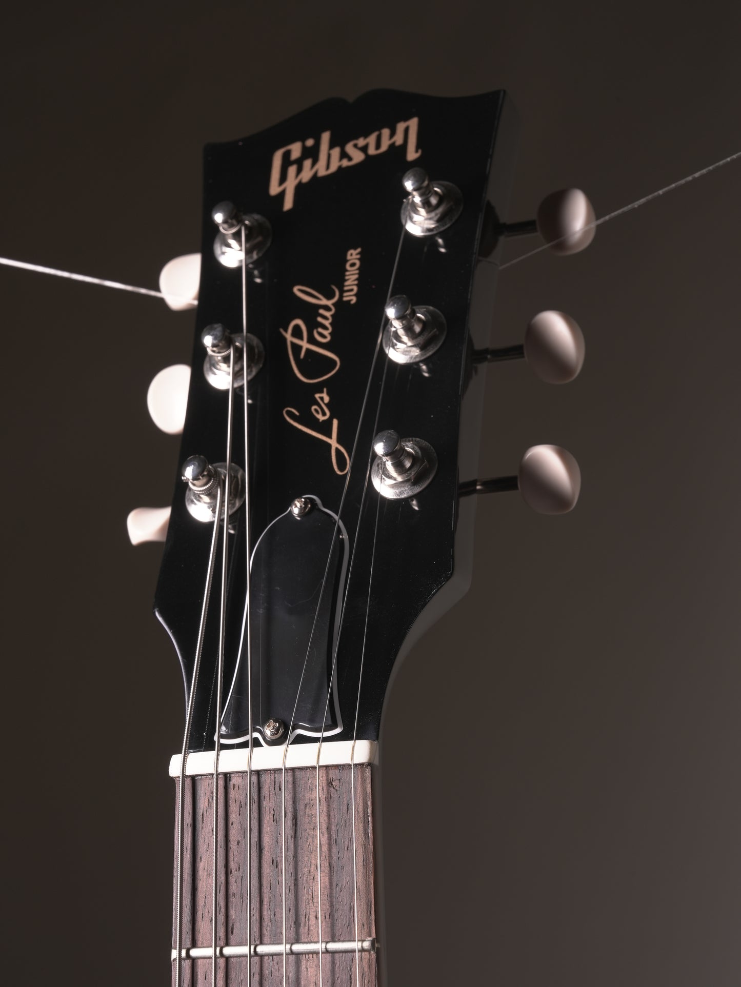 Gibson Les Paul Junior Double Cutaway Electric Guitar - Black, incl. OHSC