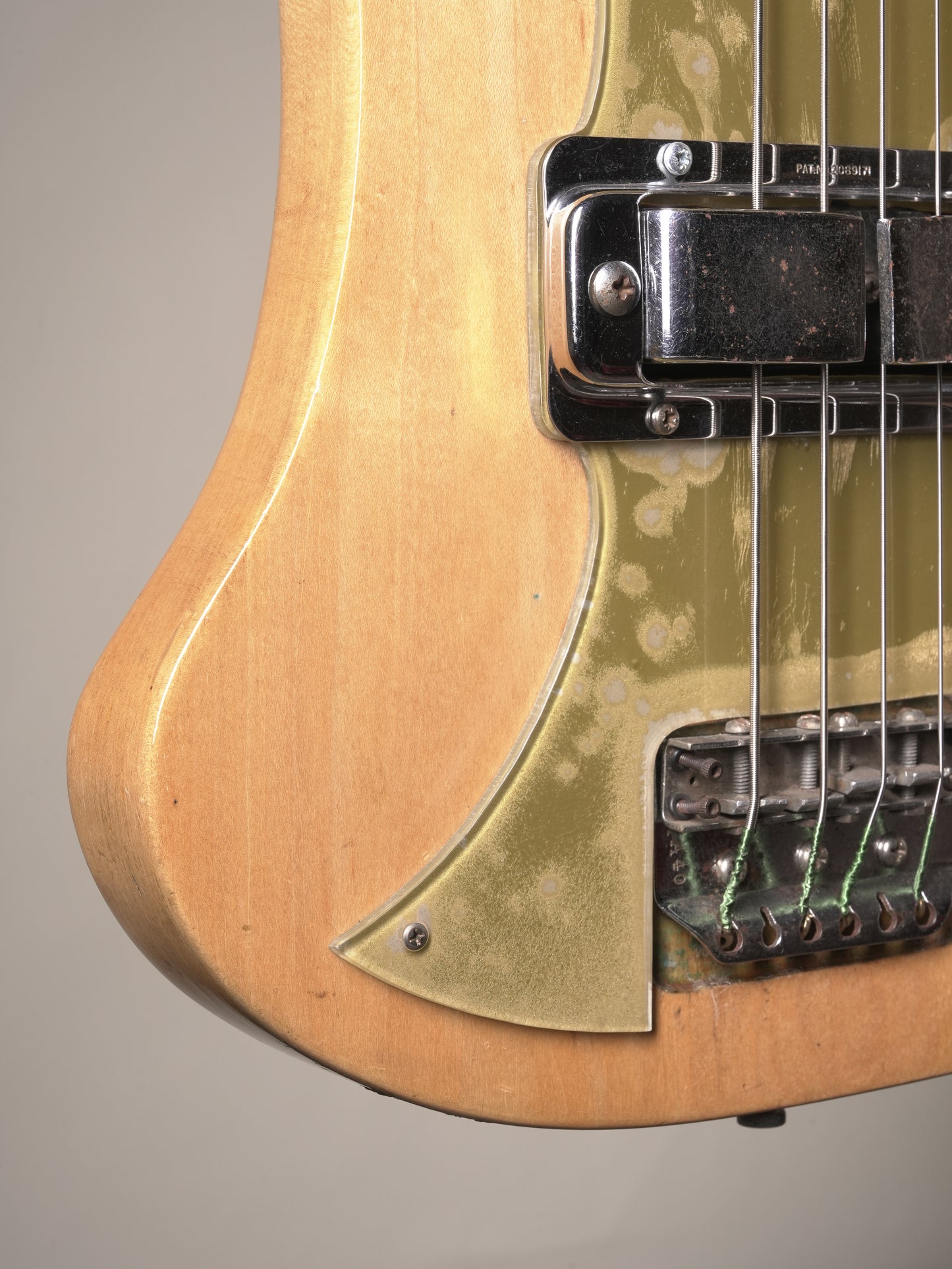 Rickenbacker (1961) 4000 Electric Bass Guitar - Mapleglo, incl HSC