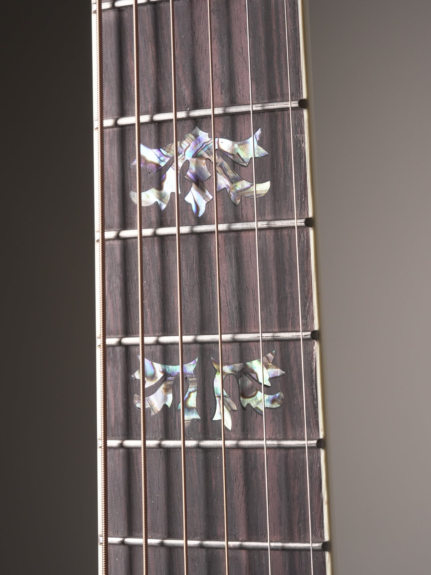 Gibson Custom Shop "Dealer Select" Herringbone J-45 Acoustic Electric Guitar - Triburst, incl. OHSC