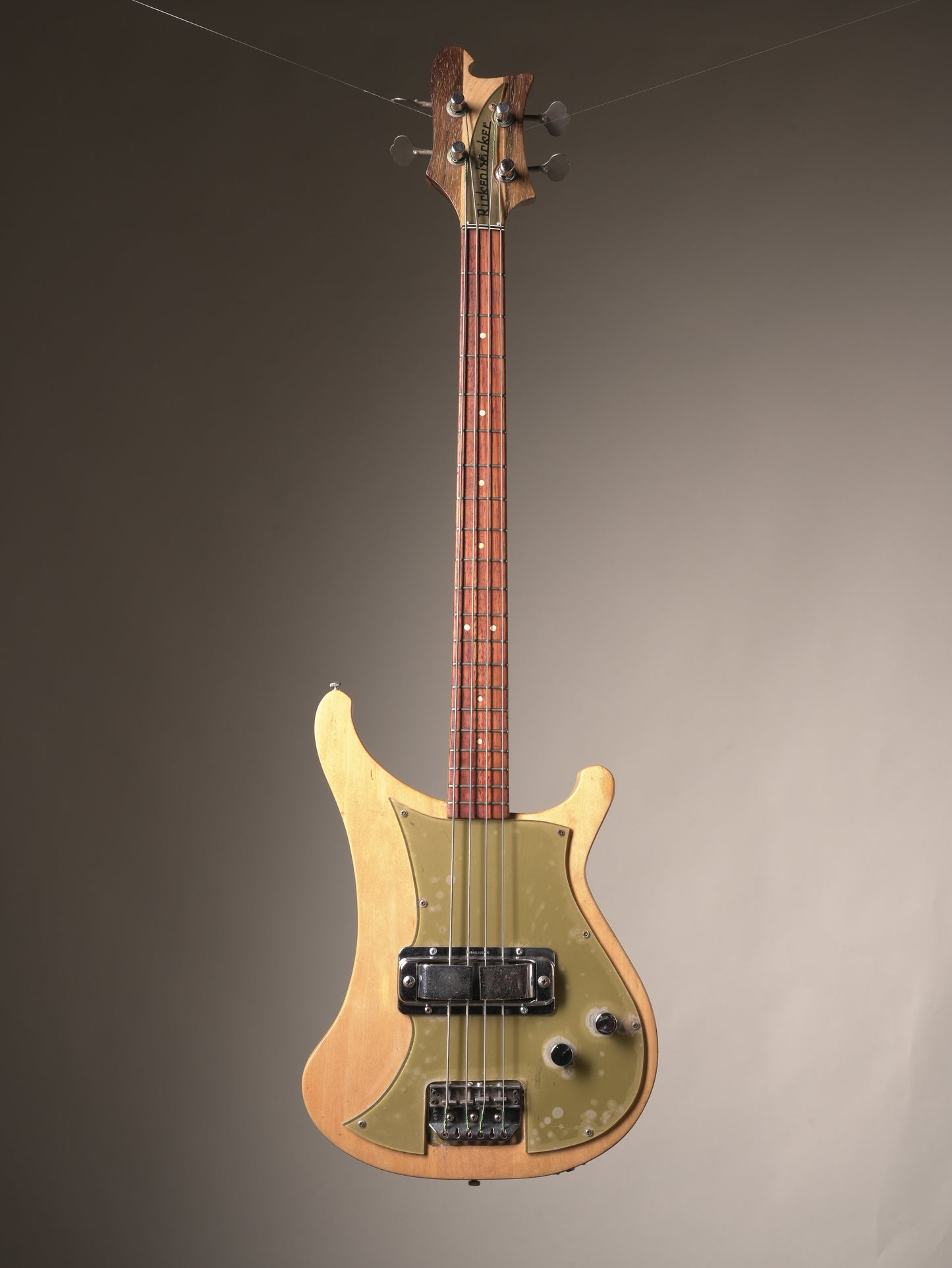 Rickenbacker (1961) 4000 Electric Bass Guitar - Mapleglo, incl HSC