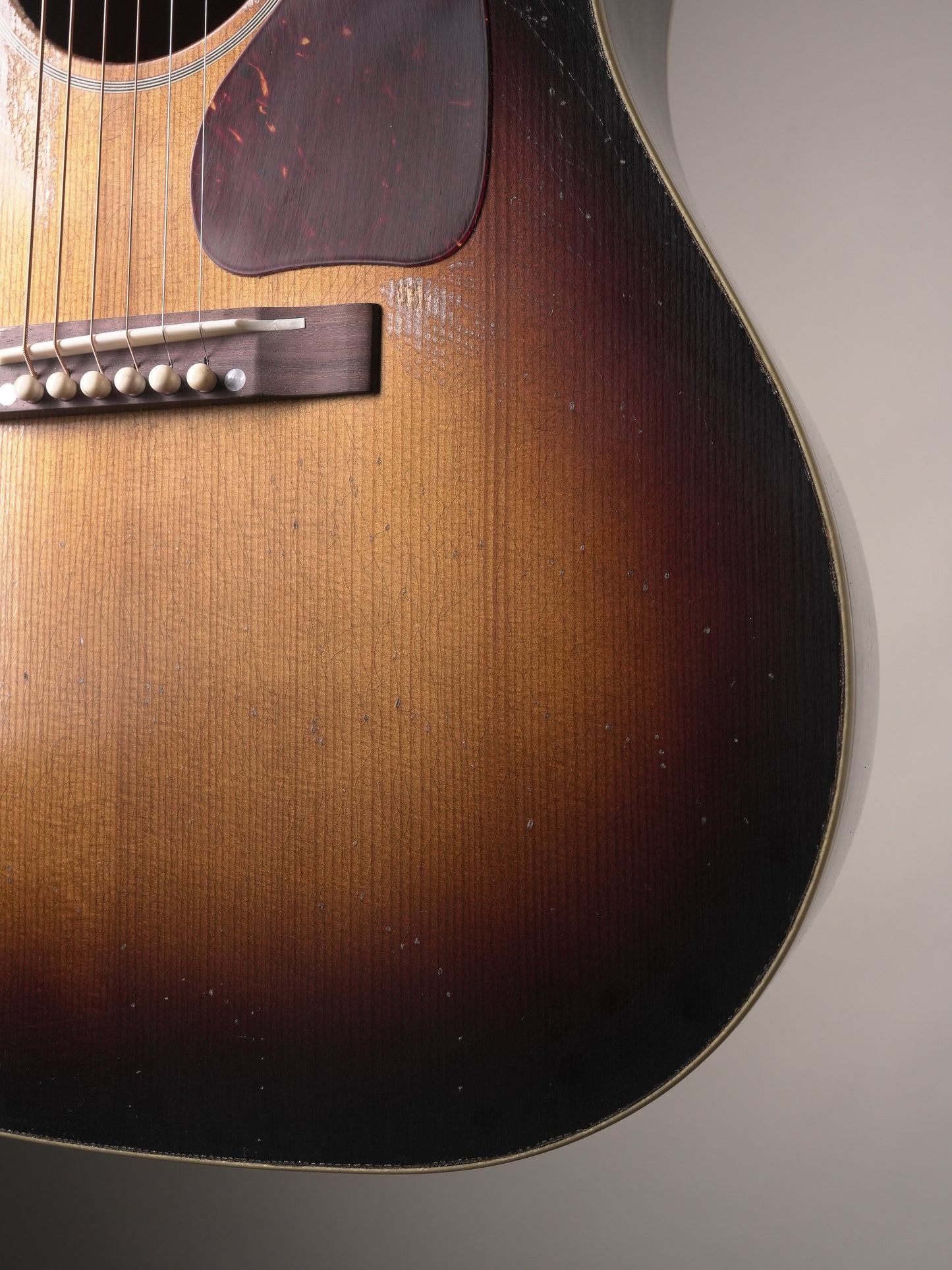 Gibson Custom Shop Historic 1942 Banner J-45 Acoustic Guitar - Murphy Lab Heavy Aged Vintage Sunburst, incl. OHSC