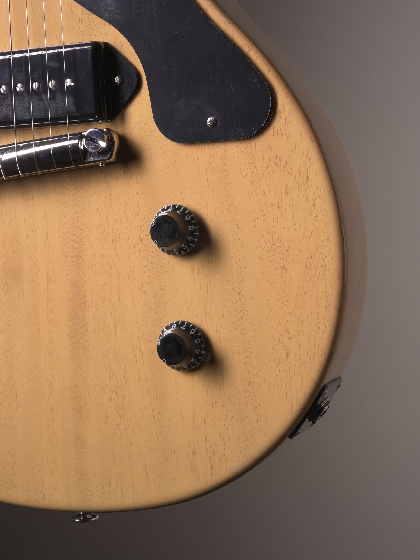 Gibson Les Paul Junior Electric Guitar - TV Yellow w. OHSC