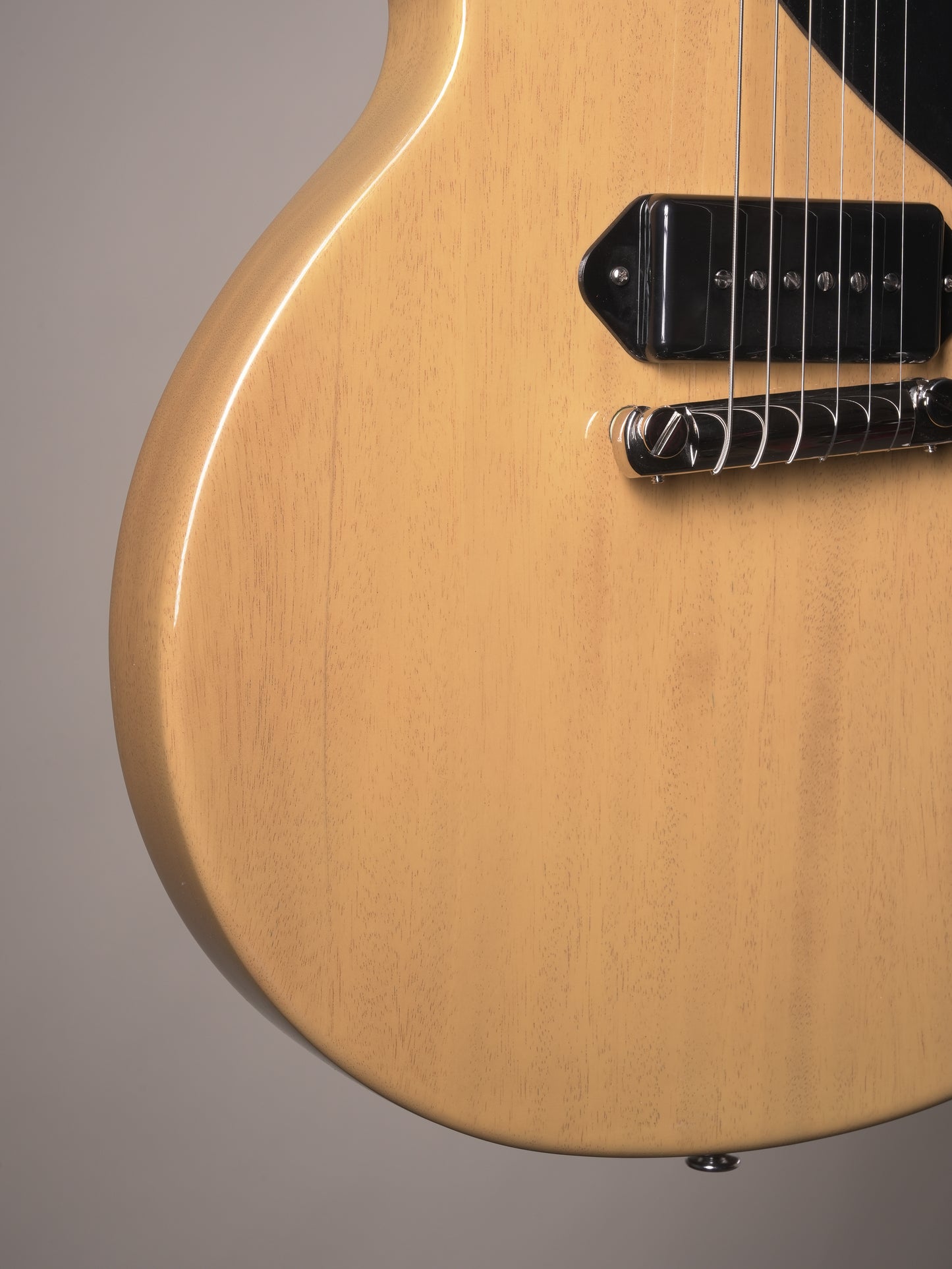 Gibson Les Paul Junior Electric Guitar - TV Yellow w. OHSC