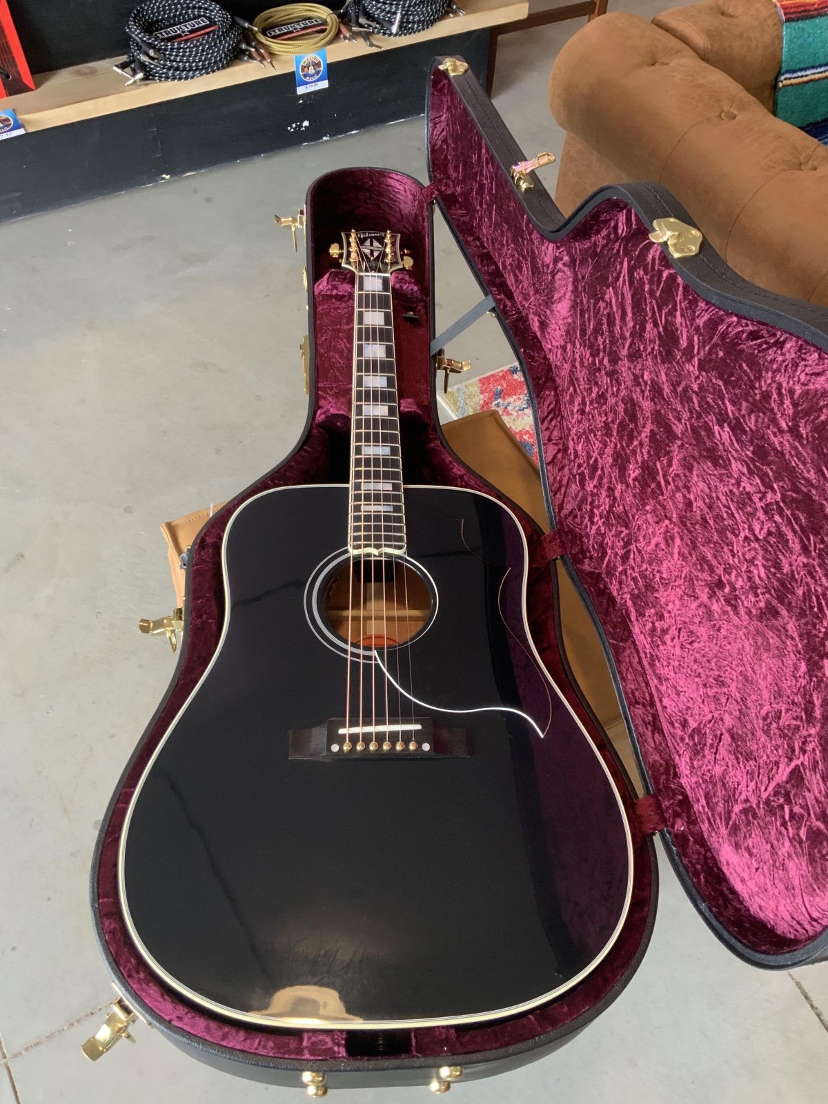 GIBSON Hummingbird Custom Ebony