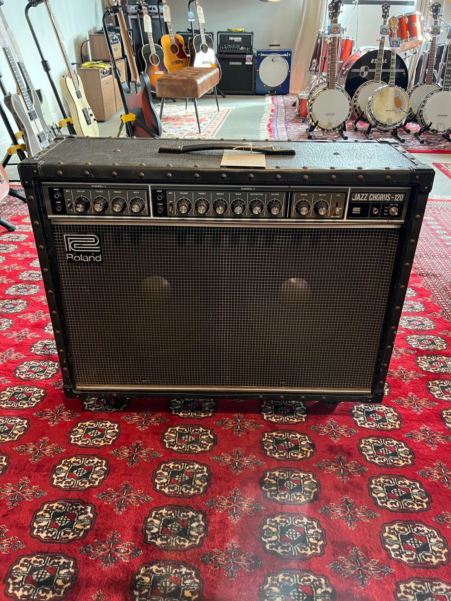 Roland JC-120 Jazz Chorus Guitar Amplifier