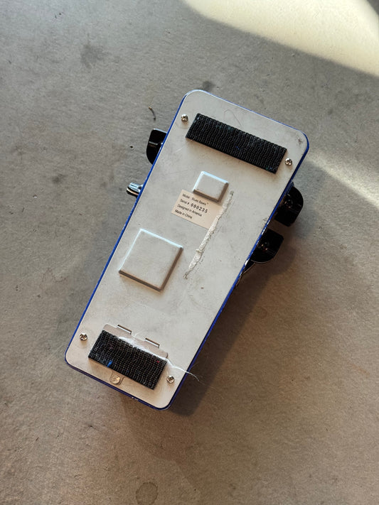 Charlie Stringer's Snarling Dogs Addicted to Wah Blues Bawls Guitar Pedal