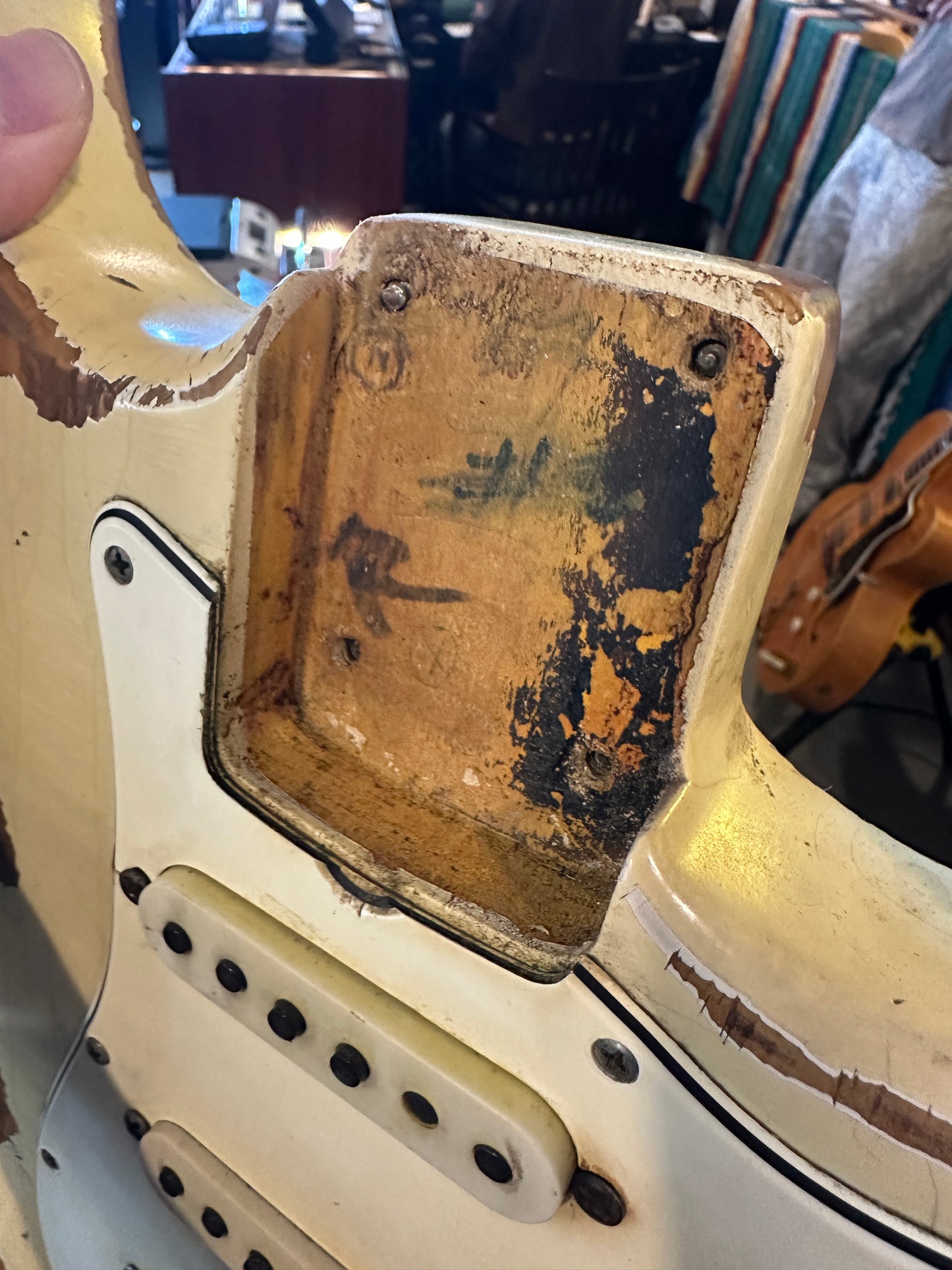 Fender (1966) Stratocaster Electric Guitar - Refinished Olympic White, incl. Deluxe Gig Bag