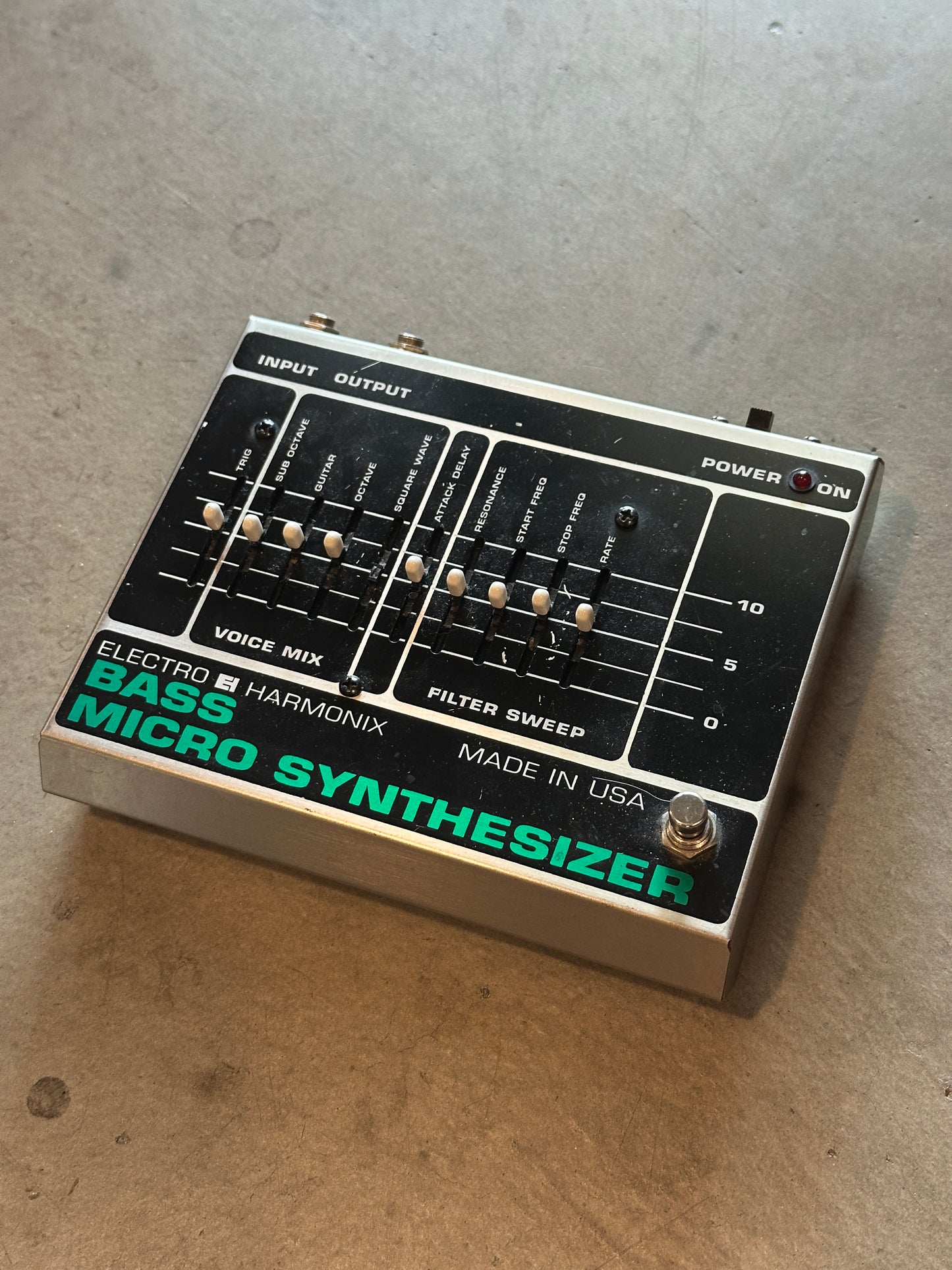 Electro Harmonix (1970s) Bass Micro Synthesizer Effect Pedal