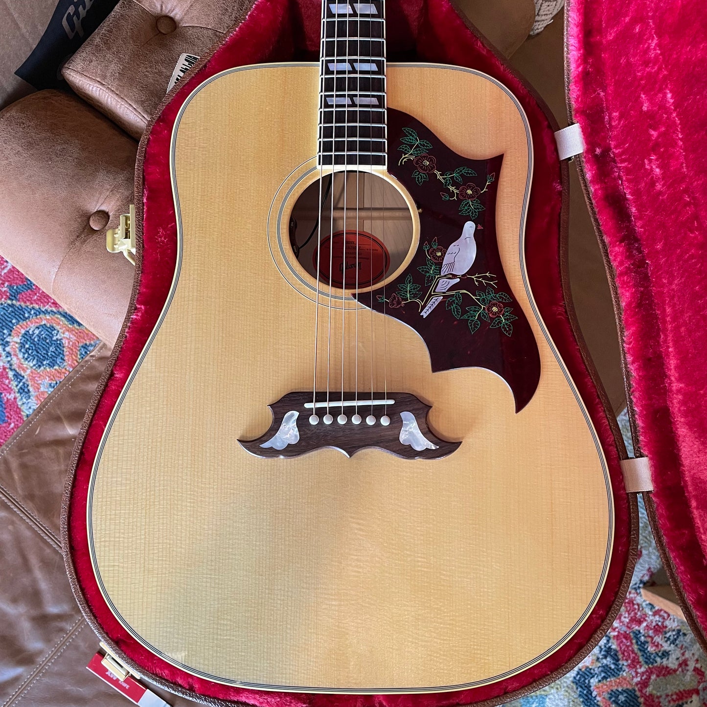 Gibson Dove Original Antique Natural