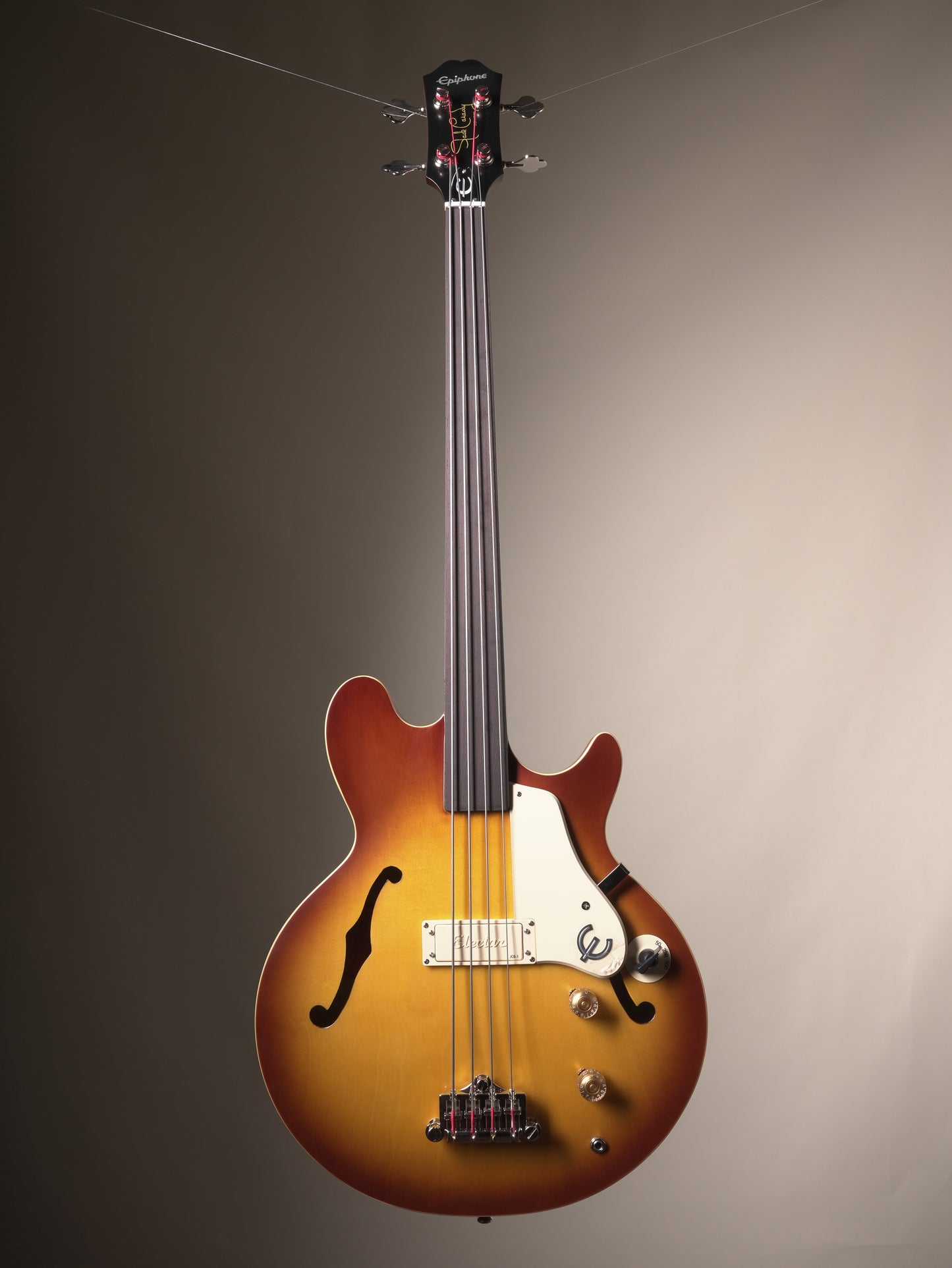 Epiphone Jack Casady Fretless Semi-hollow Electric Bass - Aged Royal Tan, incl. Gigbag