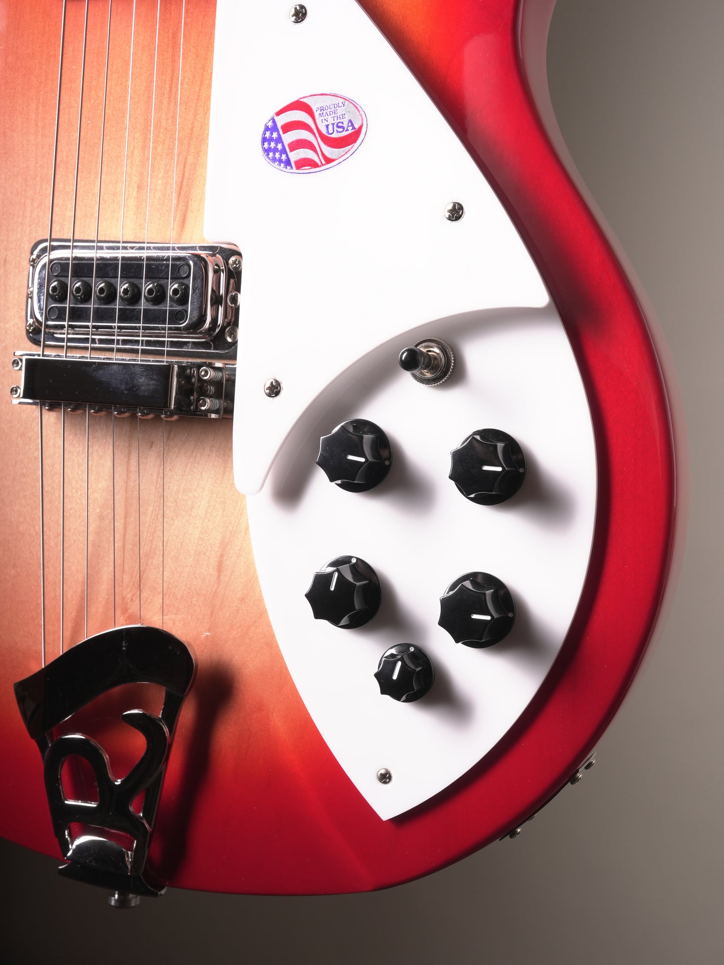 Rickenbacker (2026) 330 Semi-Hollow Electric Guitar Fireglo - w/OHSC