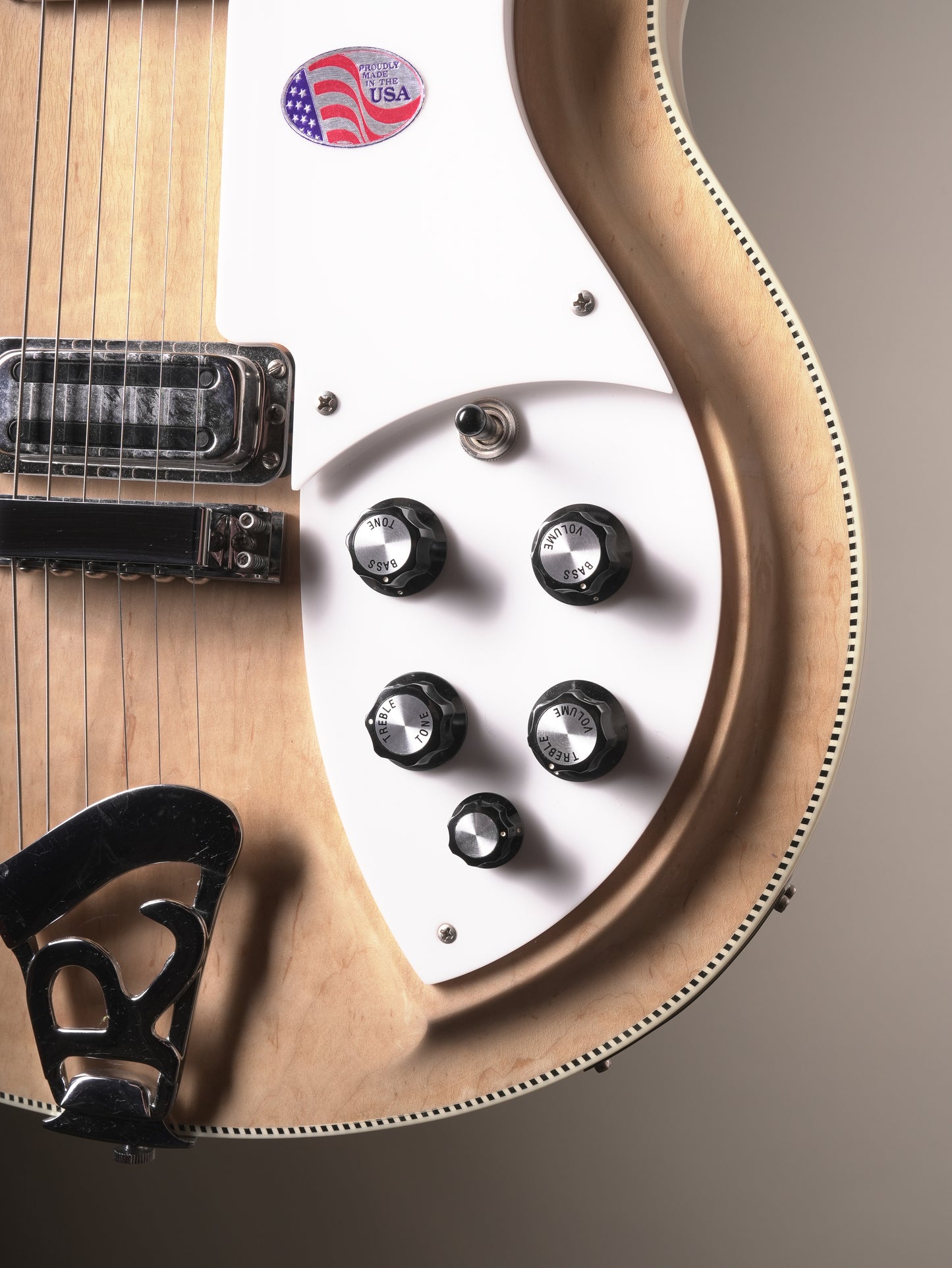 Rickenbacker (2013) 381 Semi-Hollow Electric Guitar - Mapleglo, incl. OHSC