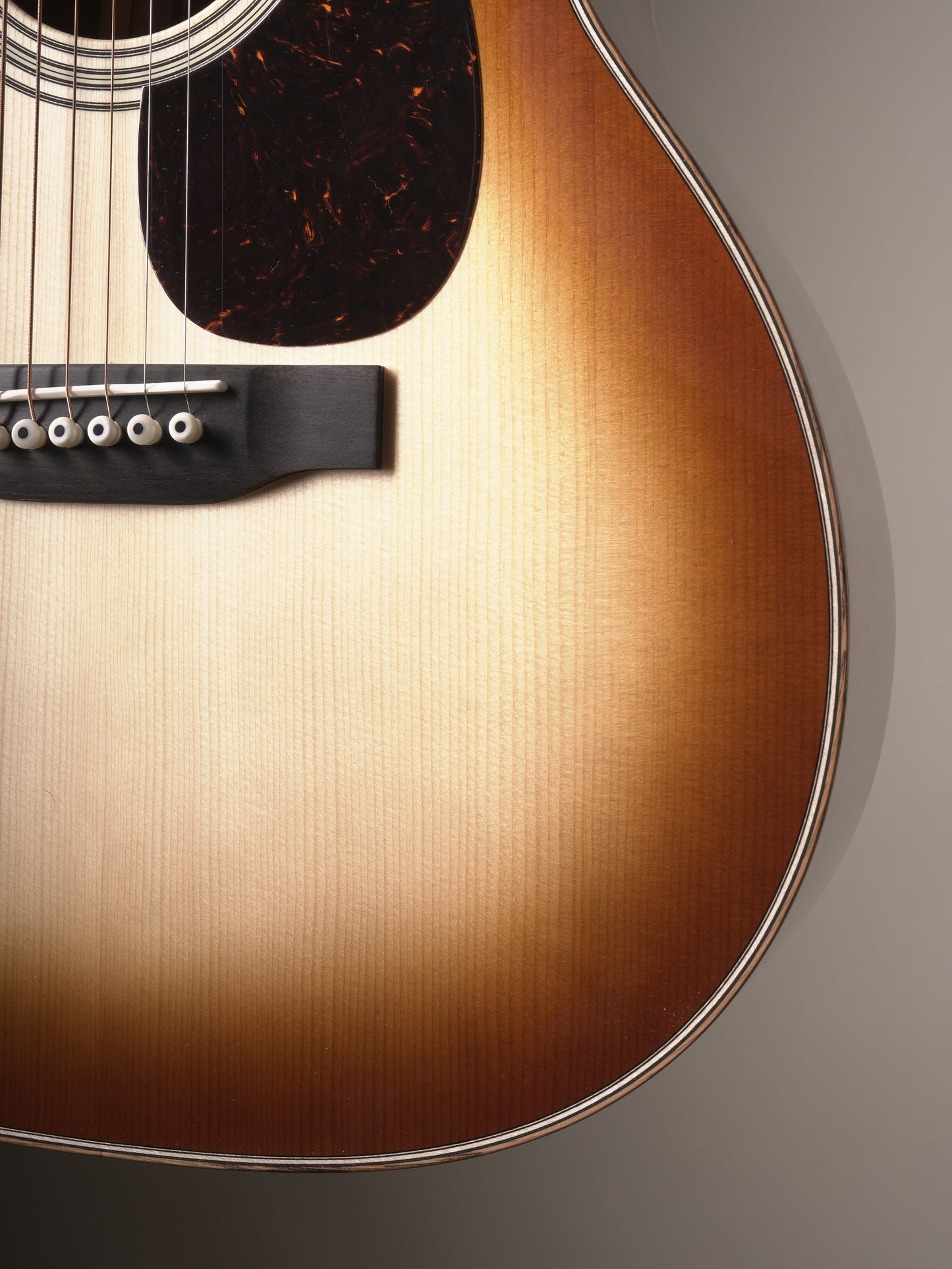 Martin OM-35 Inception Acoustic Guitar - Dark Toasted Burst, incl. OHSC