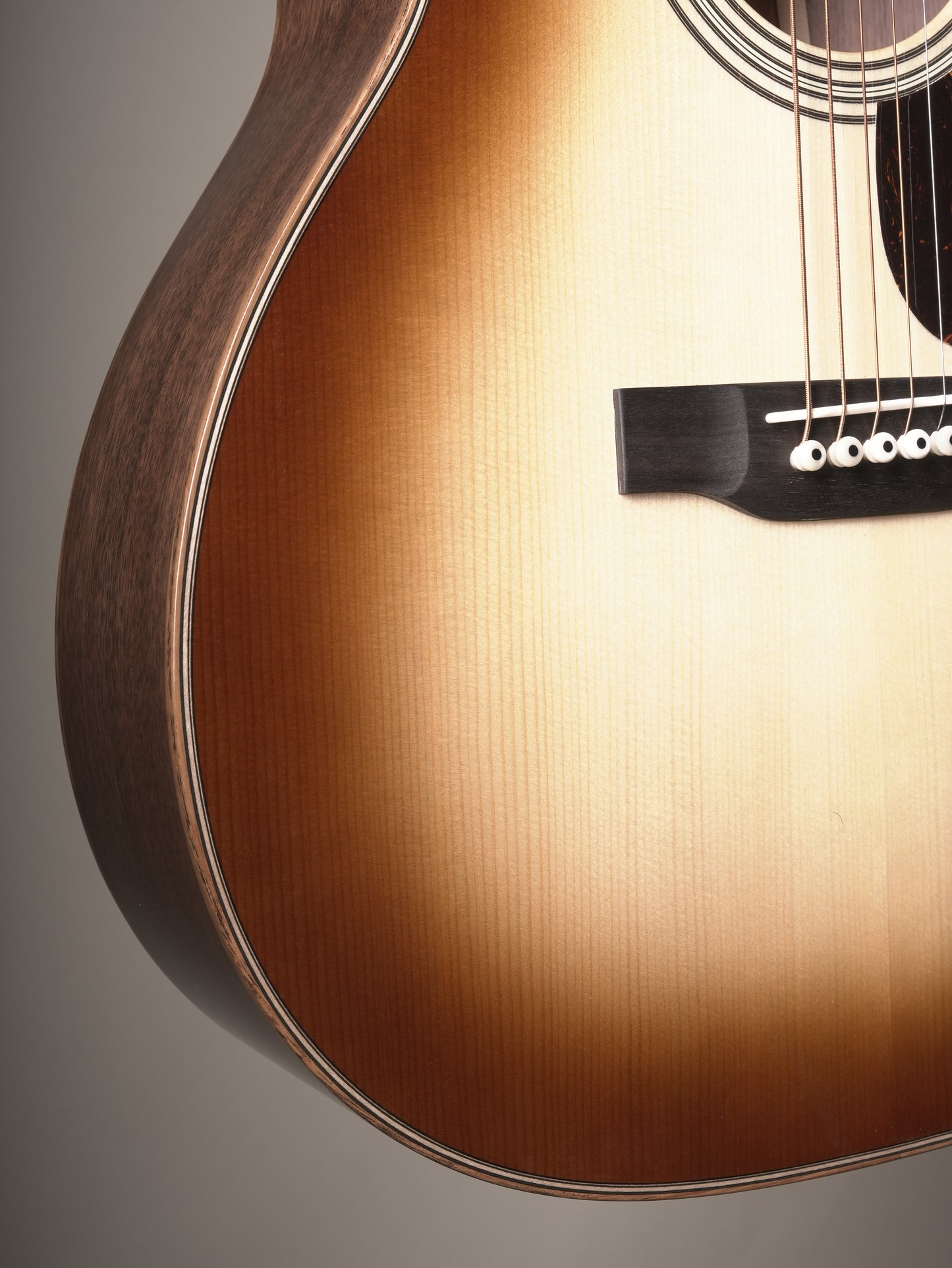 Martin OM-35 Inception Acoustic Guitar - Dark Toasted Burst, incl. OHSC