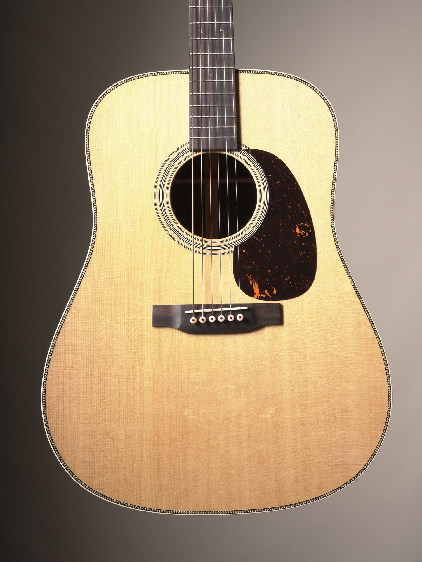 Martin Super HD28 Acoustic Guitar - Natural, incl. OHSC
