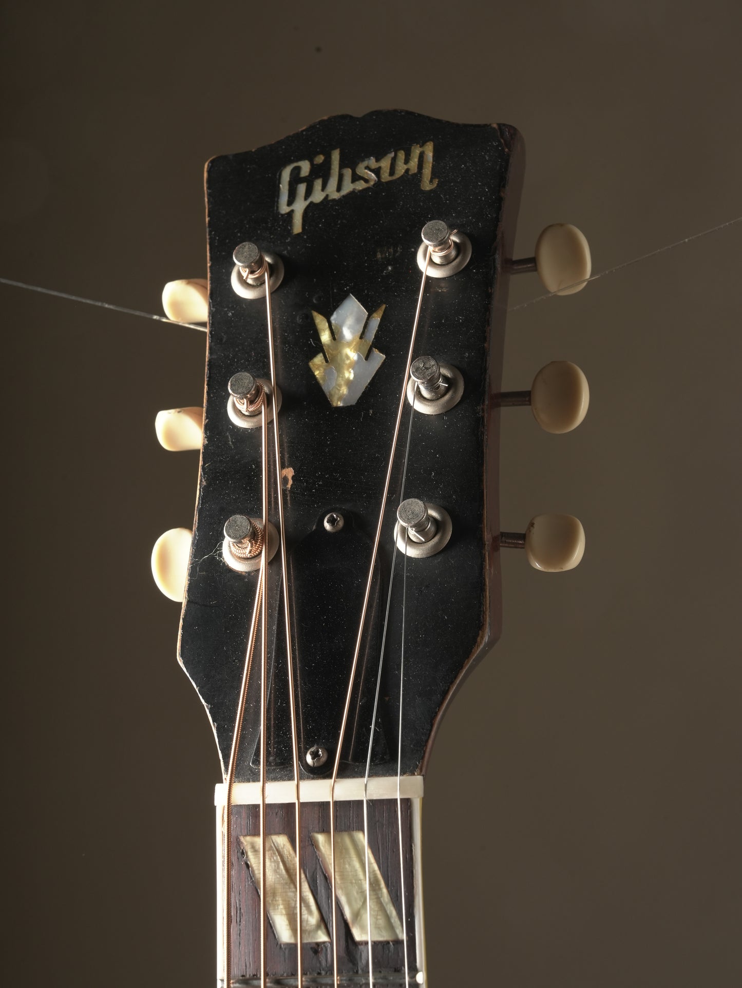 Gibson (1960) Country Western Acoustic Guitar - Natural, incl. HSC