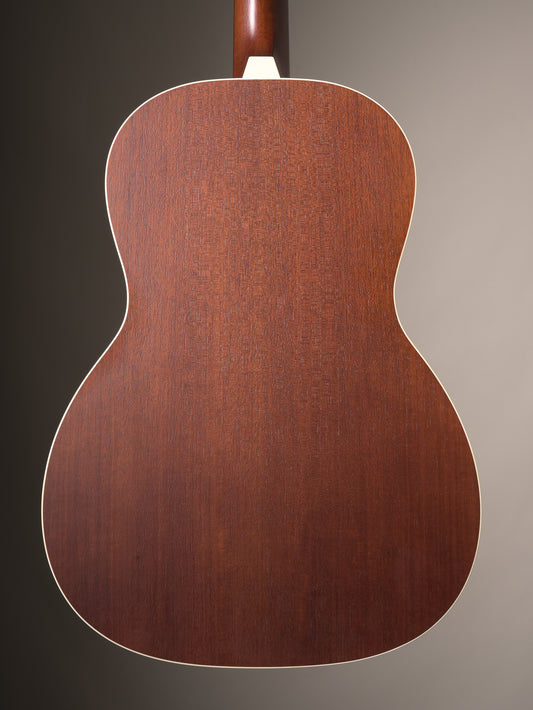 Iris (2025) RCM-000 Acoustic Guitar - Cremona Burst, incl. OHSC